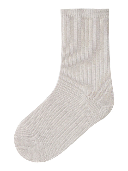 Natur vit baby strumpa till pojke. Bebis strumpor till nyfödd. Strumpor som sitter kvar.
NBMNOBBU SOCK
13207468