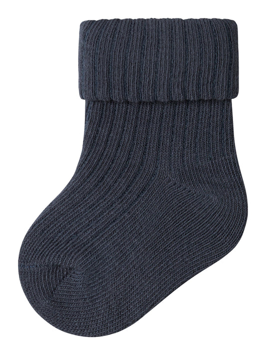 Name It Nobbu babystrumpor för baby pojke i färgen Ombre blue – ribbstickade bomullsstrumpor, style 13207468