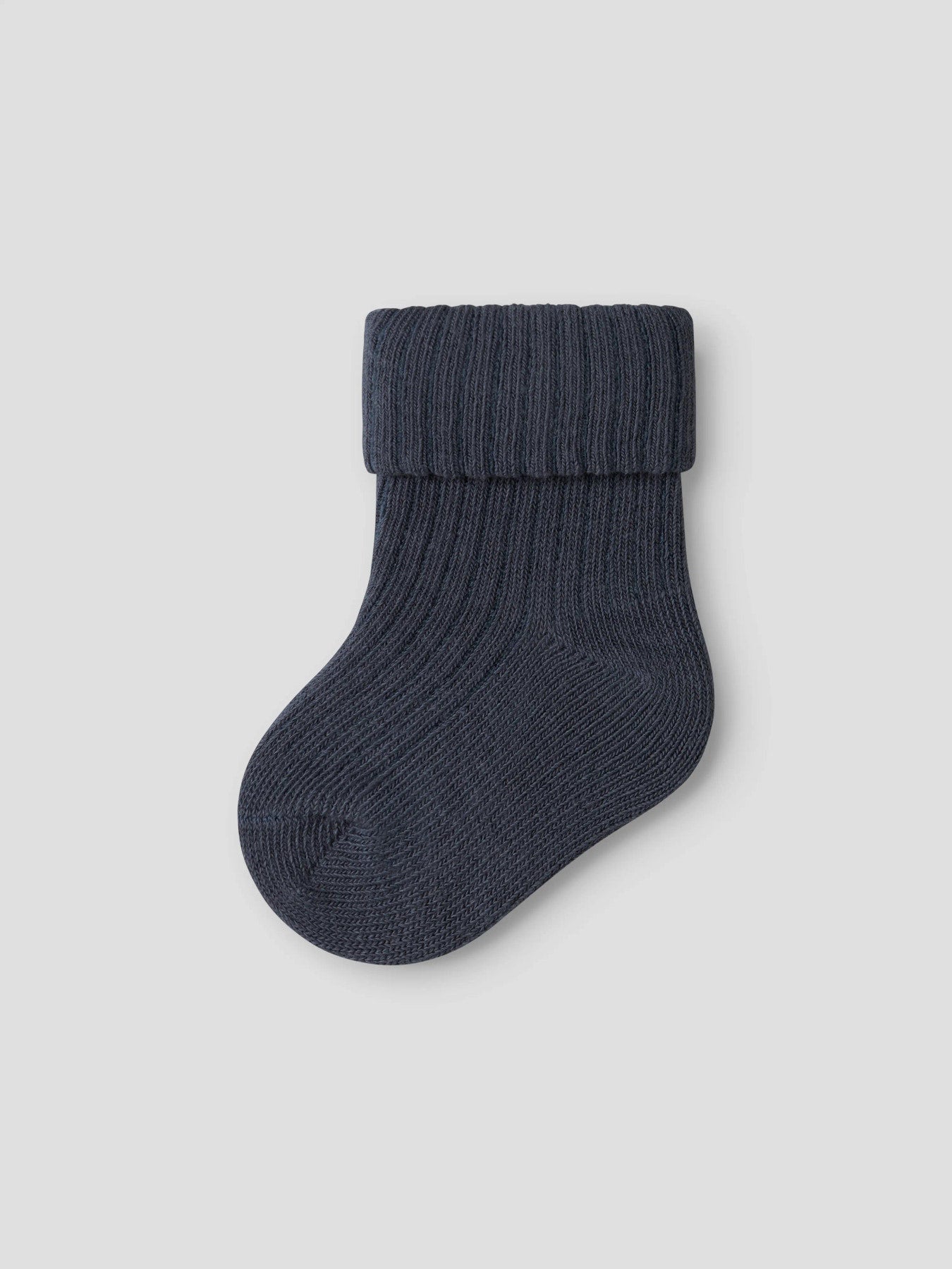 Name It Nobbu babystrumpor för baby pojke i färgen Ombre blue – ribbstickade bomullsstrumpor, style 13207468