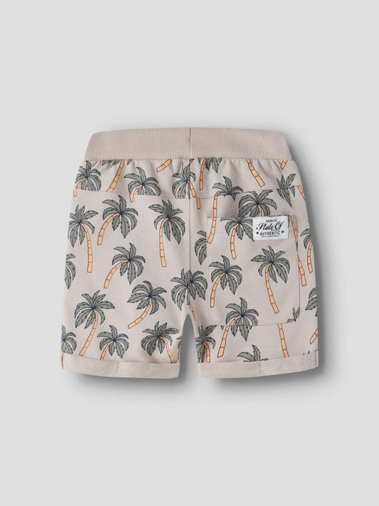 Beige mönstrad short med palmer till pojke. Sommar short till liten kille från Name it.
NMMVERMO AOP LONG SWE SHORTS UNB F NOOS
13215007