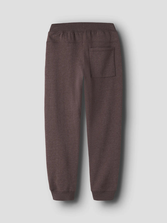 Bruna mys byxa i sweat. Joggers, joggingbyxa till pojke. Byxor jogging till kille.
NKMVIMO SWE PANT BRU NOOS
13220322