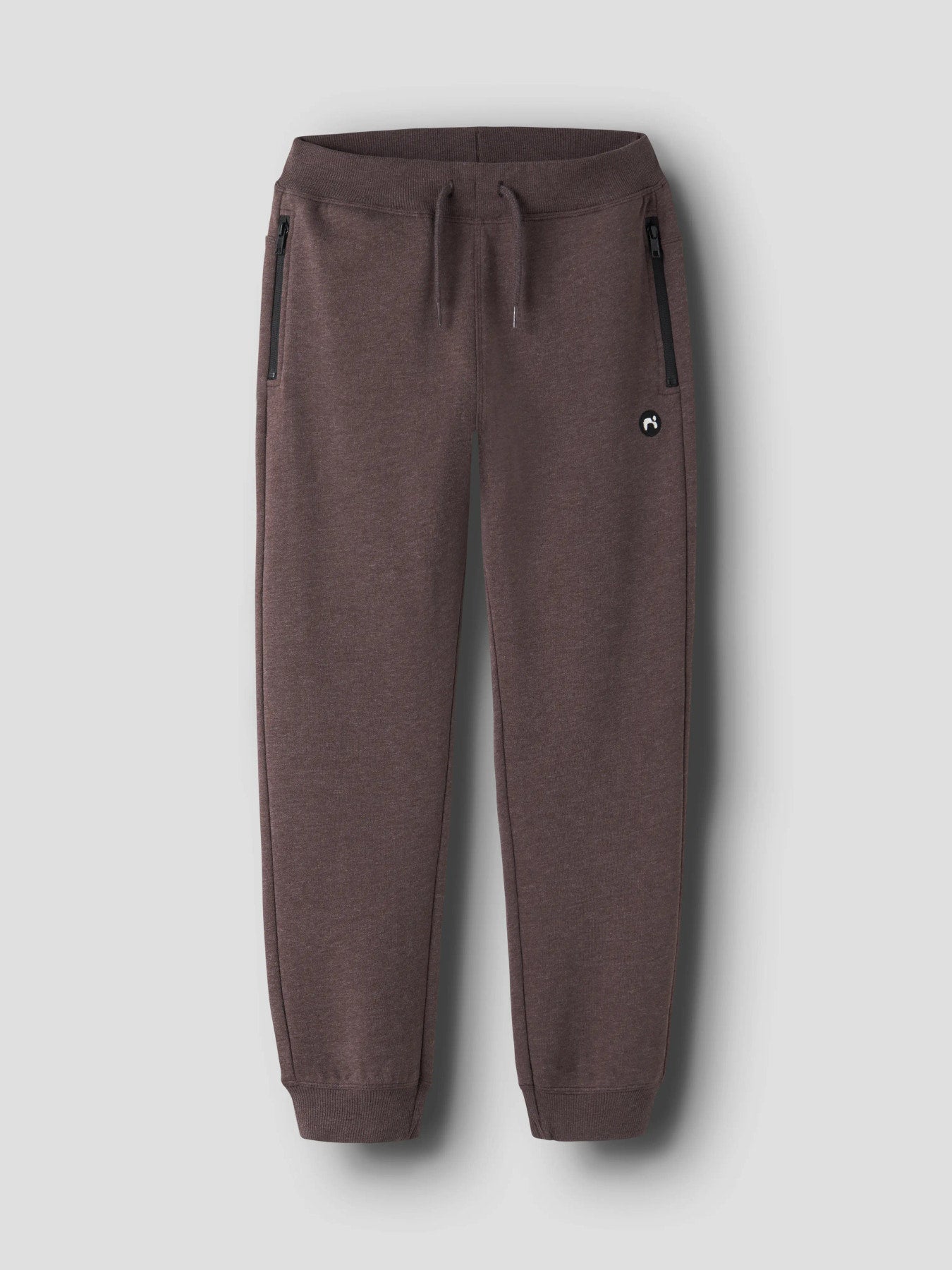 Bruna mys byxa i sweat. Joggers, joggingbyxa till pojke. Byxor jogging till kille.
NKMVIMO SWE PANT BRU NOOS
13220322