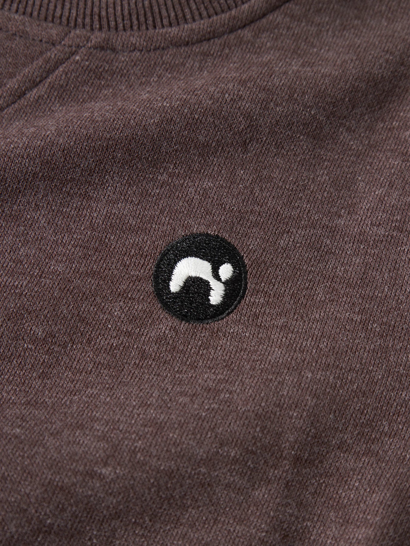 Brun långärmad sweat tröja till pojke, pojke. Barnkläder från Name it.
NMMVIMO LS SWEAT BRU NOOS
13220379