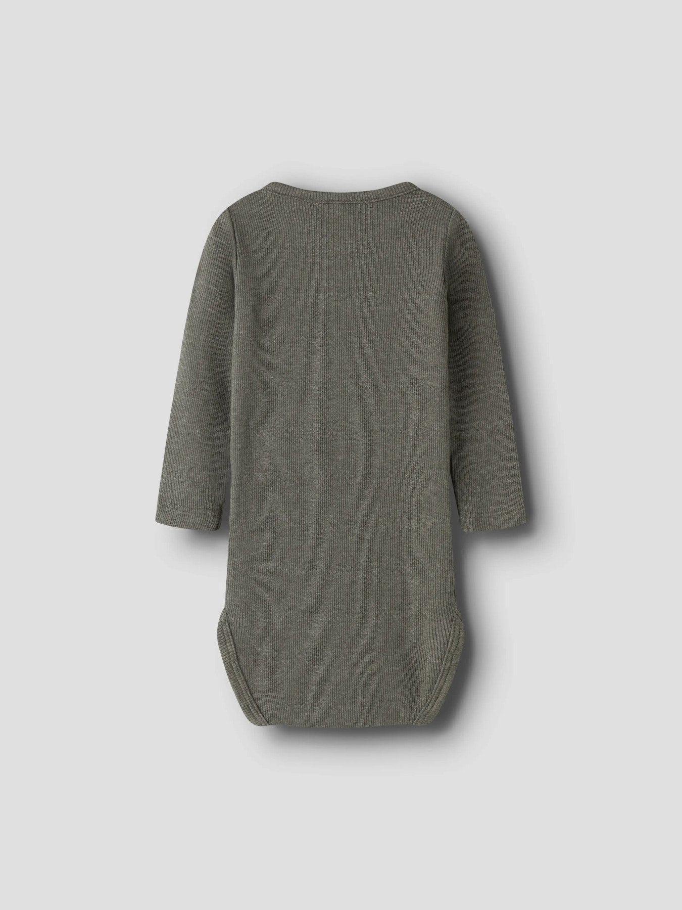 Oliv grön baby body till nyfödd pojke och flicka. Långärmad ribbad bebis body i ekologisk bomull från Name it.
NBNKAB LS BODY NOOS
13226313