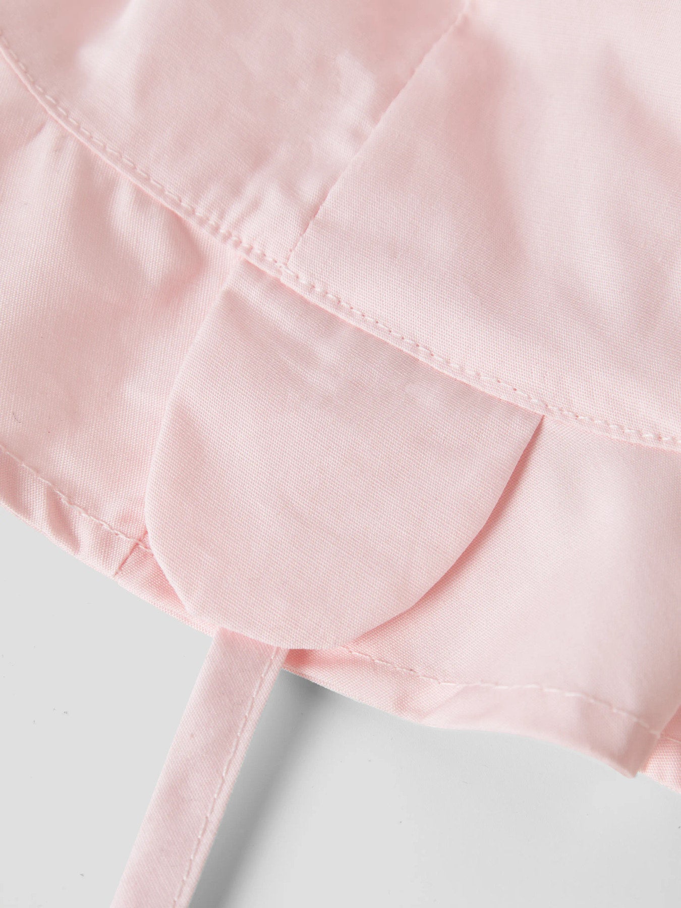 Rosa enfärgad solhatt till bebis flicka. Baby uv hatt som skyddar din lilla bebis mot solens strålar. 
NBNZILU UV HAT W/ EARFLAPS
13226586