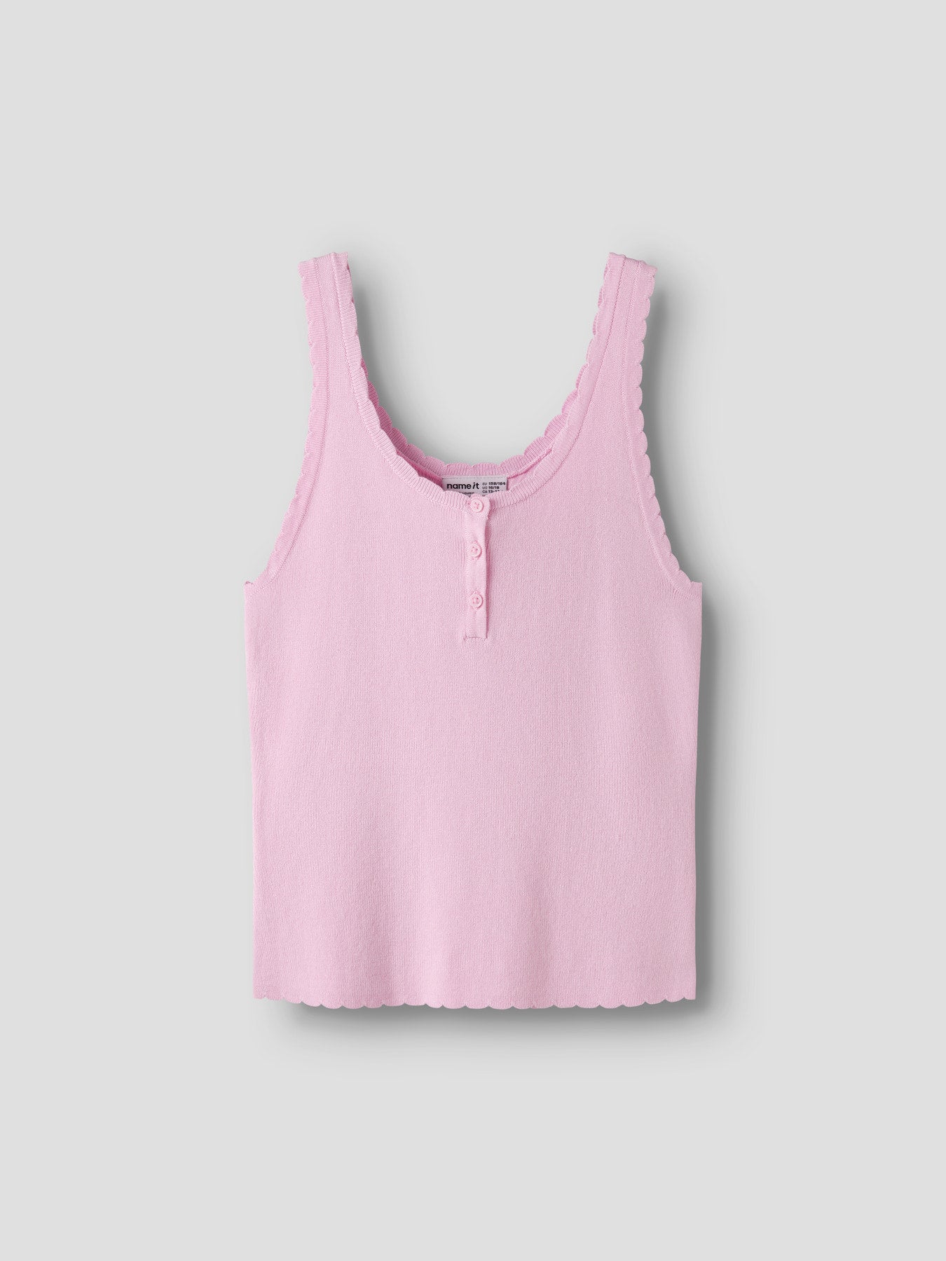 Rosa stickat linne till tjej. Ekovero linne till flicka, rosa färg. Fina detaljer och vackert, trendigt linne från Name it.
NKFFILISA KNIT STRAP TOP
13227354