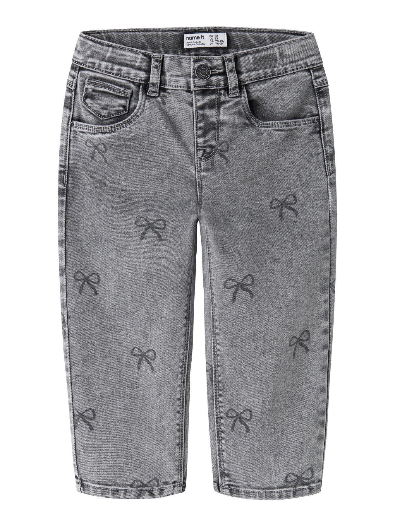 Cool mönstrad grå jeans till flicka. Jeans byxor med rosetter till liten tjej.
NMFBELLA MOM SHAPED JEANS 3555-ON NOOS
13227368
