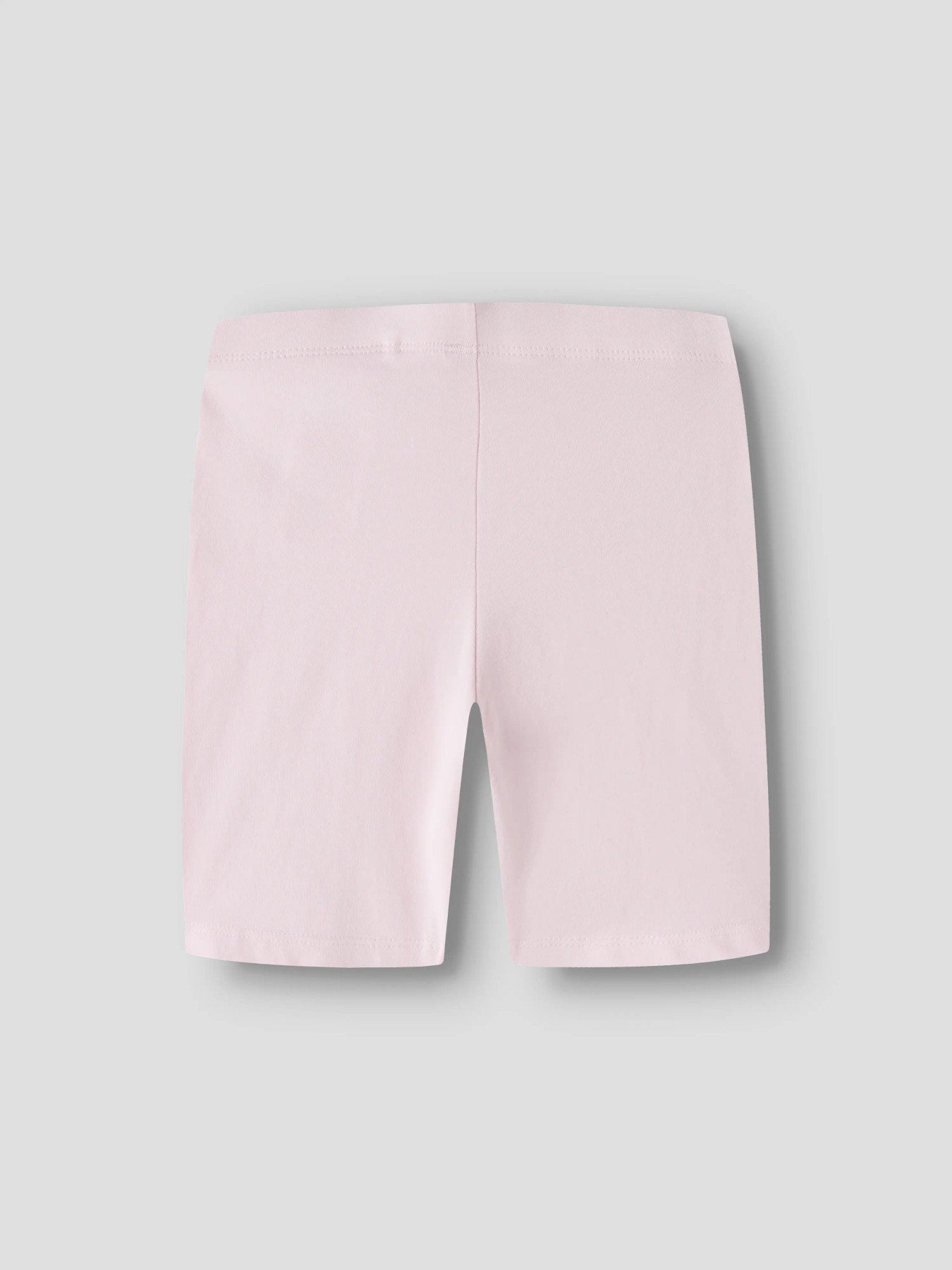 Ljus rosa cykelbyxor, korta biker leggings shorts till flicka från Name ti.
NKFVIVIAN SHORT LEGGING NOOS
13228199