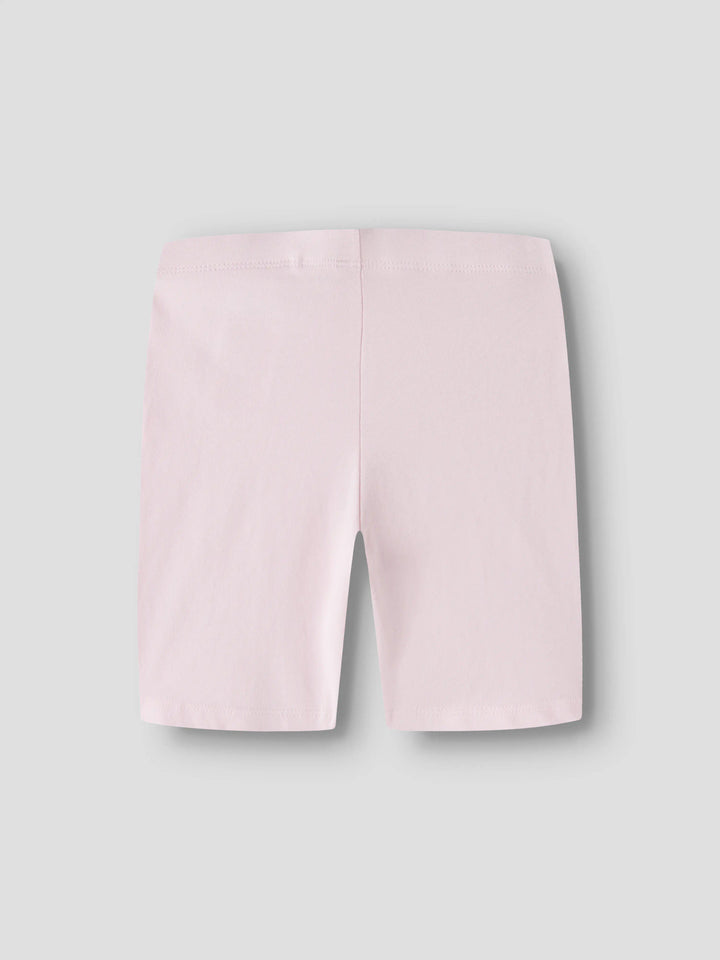 Ljus rosa cykelbyxor, korta biker leggings shorts till flicka från Name ti.
NKFVIVIAN SHORT LEGGING NOOS
13228199