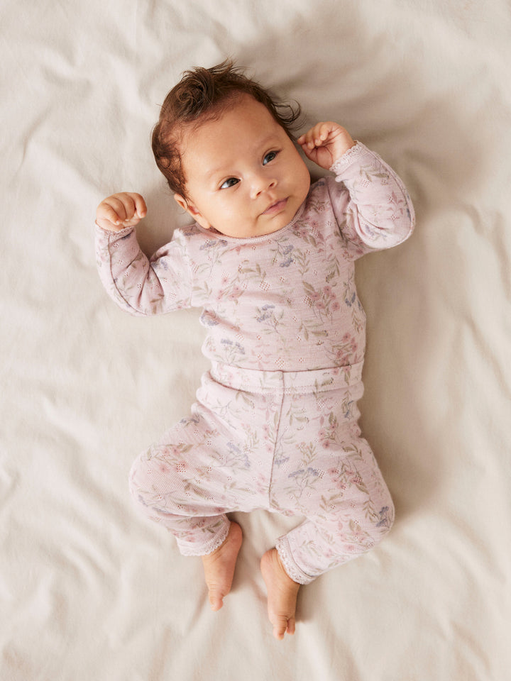 Name It Wang Merinoull Leggings Violet Ice med blommönster för baby flicka