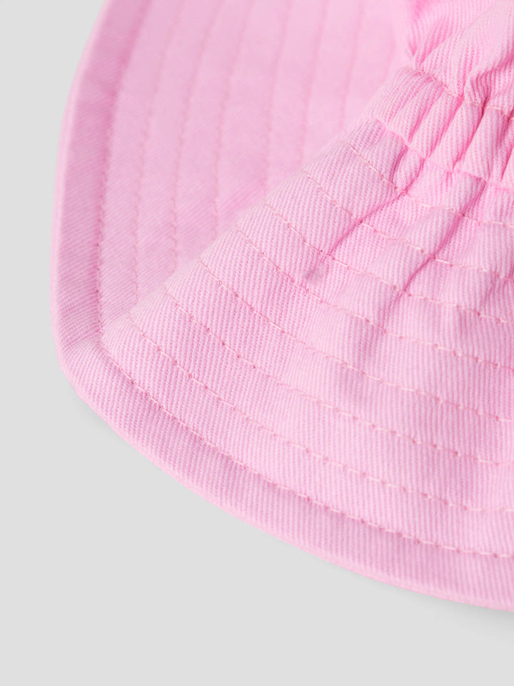 Rosa bucket hat till barn. Solhatt, fiskarhatt till flicka och pojke. Beige hatt buckethat från Name it.
NKNOLO BUCKET HAT
13228693
