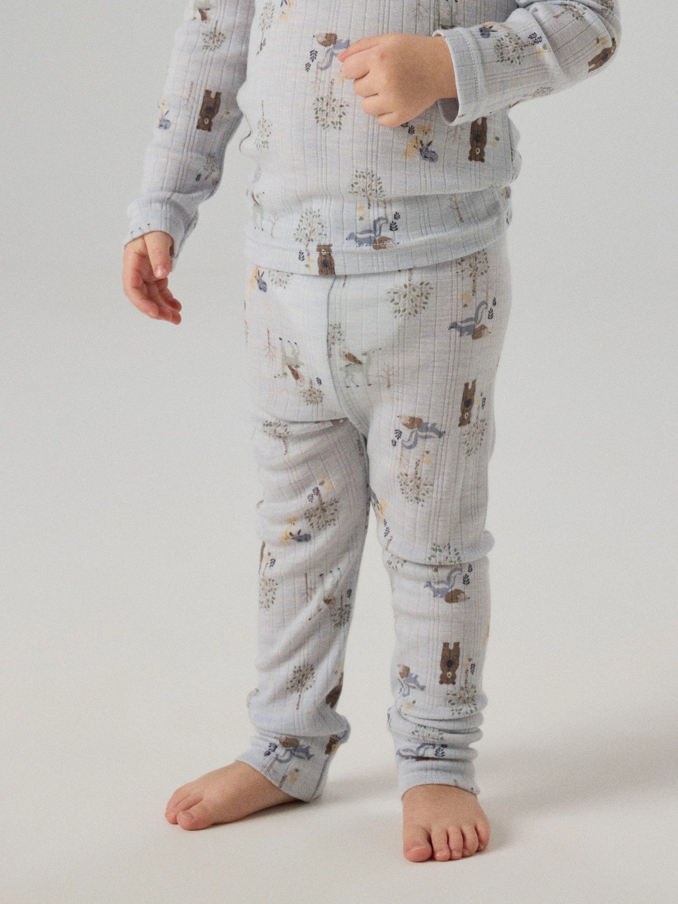 Name It Wang merinoull Long Johns Arctic Ice med skogsdjur för mini pojke
