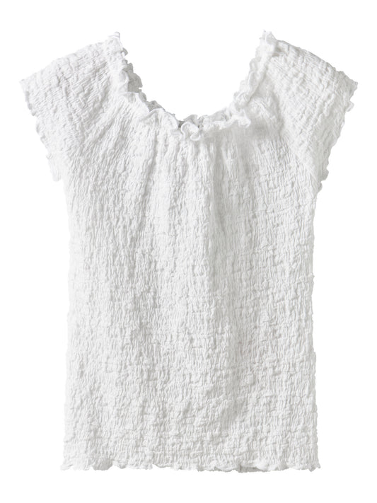 Vit kortärmad topp till flicka. Fin rynkig t-shirt till tjej från Name it.
NKFHALISSE SS TOP NOOS
13229981