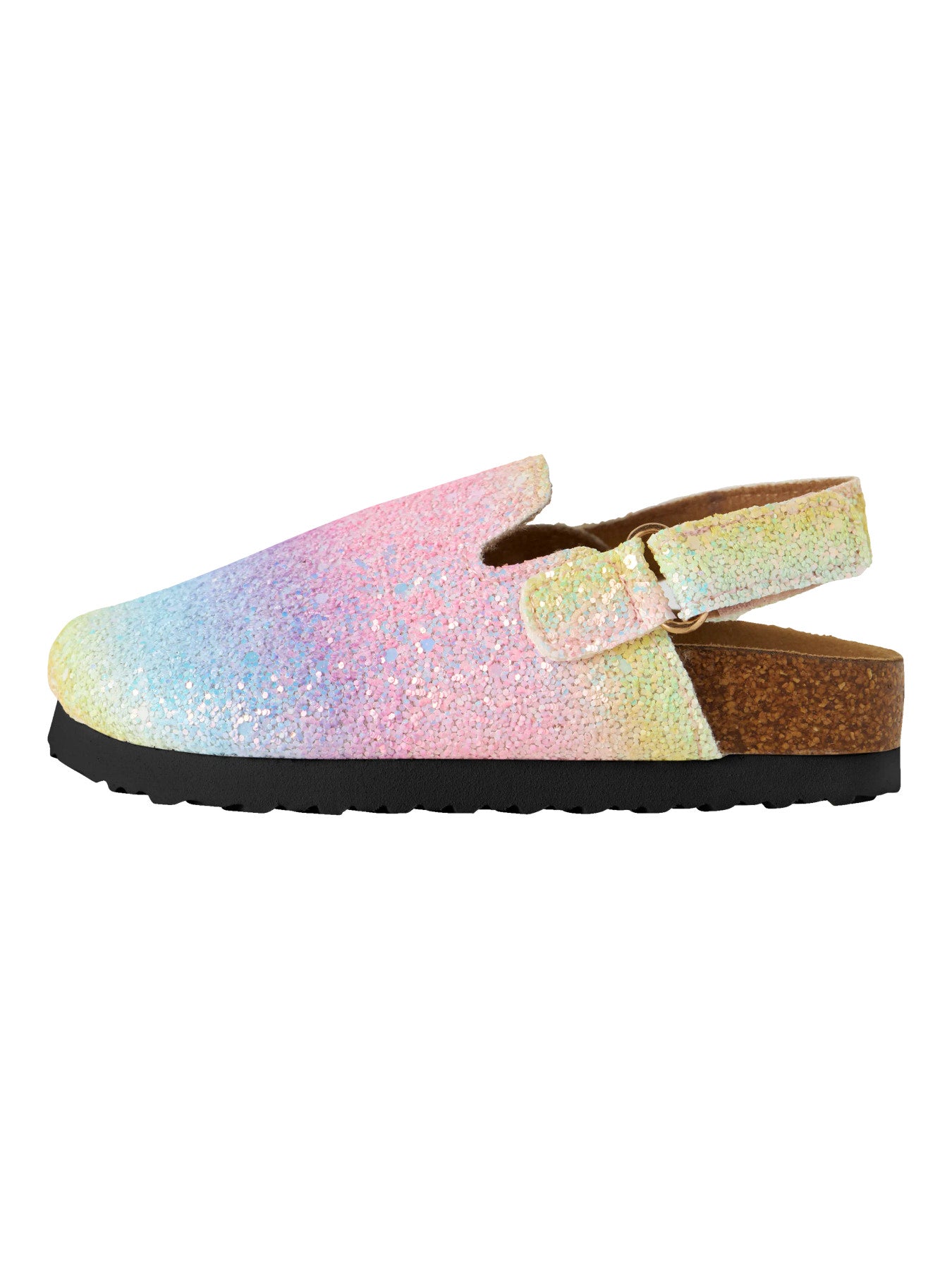 Mules tofflor till barn. Regnbågs mönstrade glitter sandaler, mules som är lätt att klä av och på. Skor mules till flicka från Name it.
NMNAVERY MULES
13231209