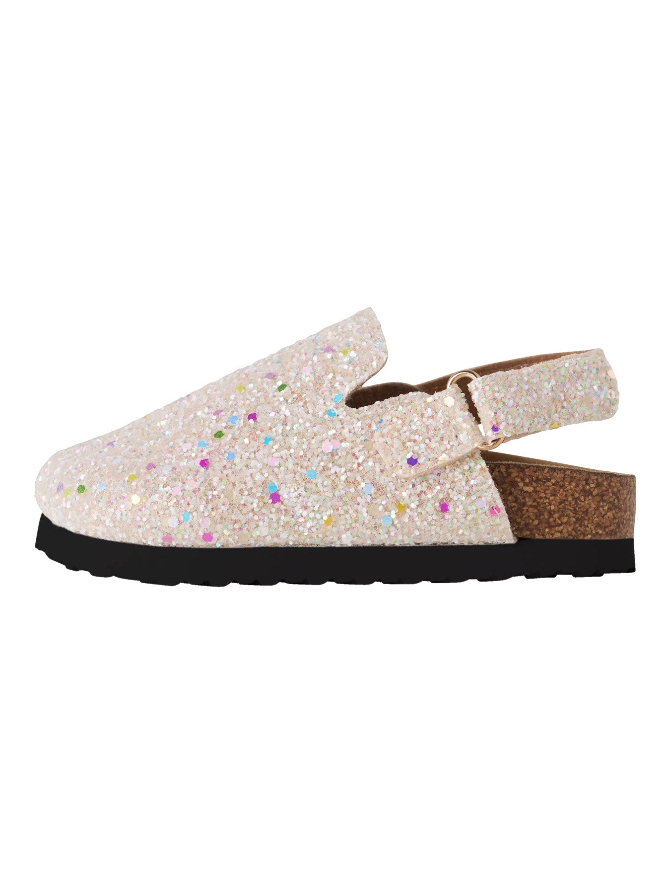 Mules tofflor till barn. Beige glitter sandaler, mules som är lätt att klä av och på. Skor mules till flicka från Name it.
NMNAVERY MULES
13231209