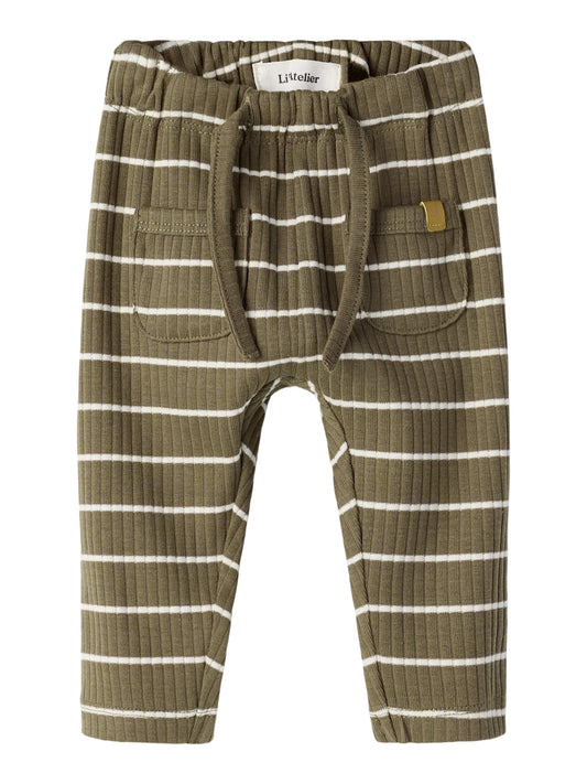 Randig brun och vit baby byxa till bebis pojke. Bebis byxa, ekologiska barnkläder till nyfödd pojke från Lil 'Atelier.
NBMKAIL REG PANT LIL NOOS
13232016
