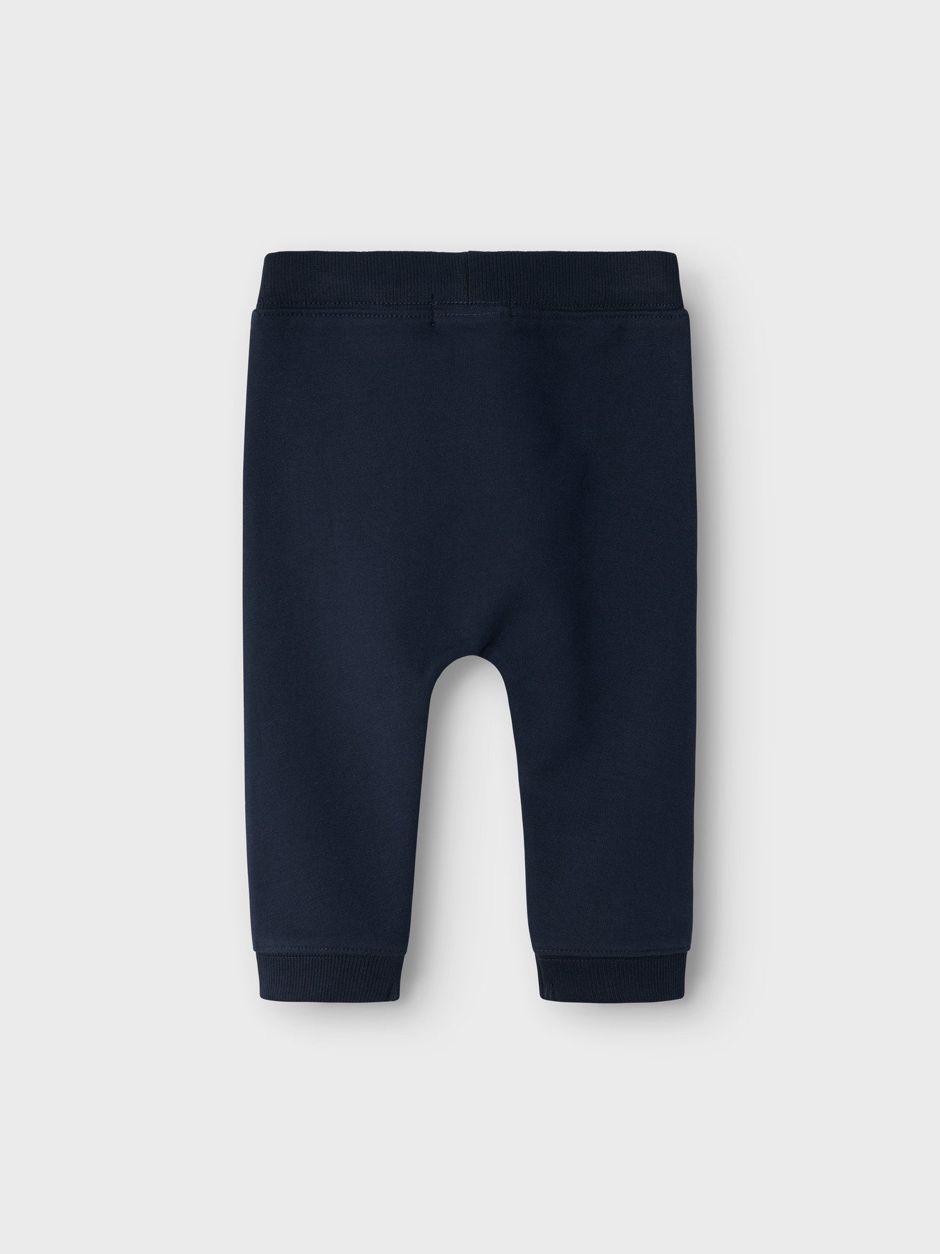 Blå unisex sweat byxa till baby flicka och bebis pojke. Unisex byxa till nyfödd i ekologisk bomull från Name it.
NBNTAKKI SWEAT PANT NOOS
13235556
