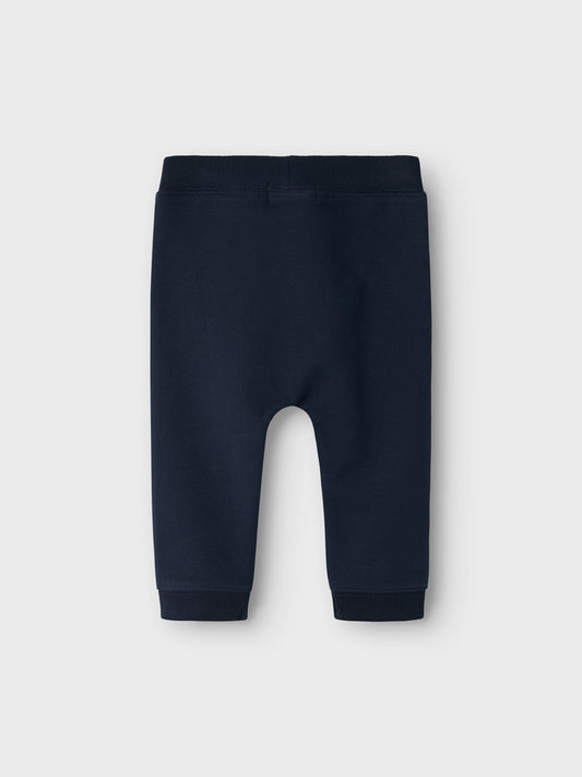 Blå unisex sweat byxa till baby flicka och bebis pojke. Unisex byxa till nyfödd i ekologisk bomull från Name it.
NBNTAKKI SWEAT PANT NOOS
13235556