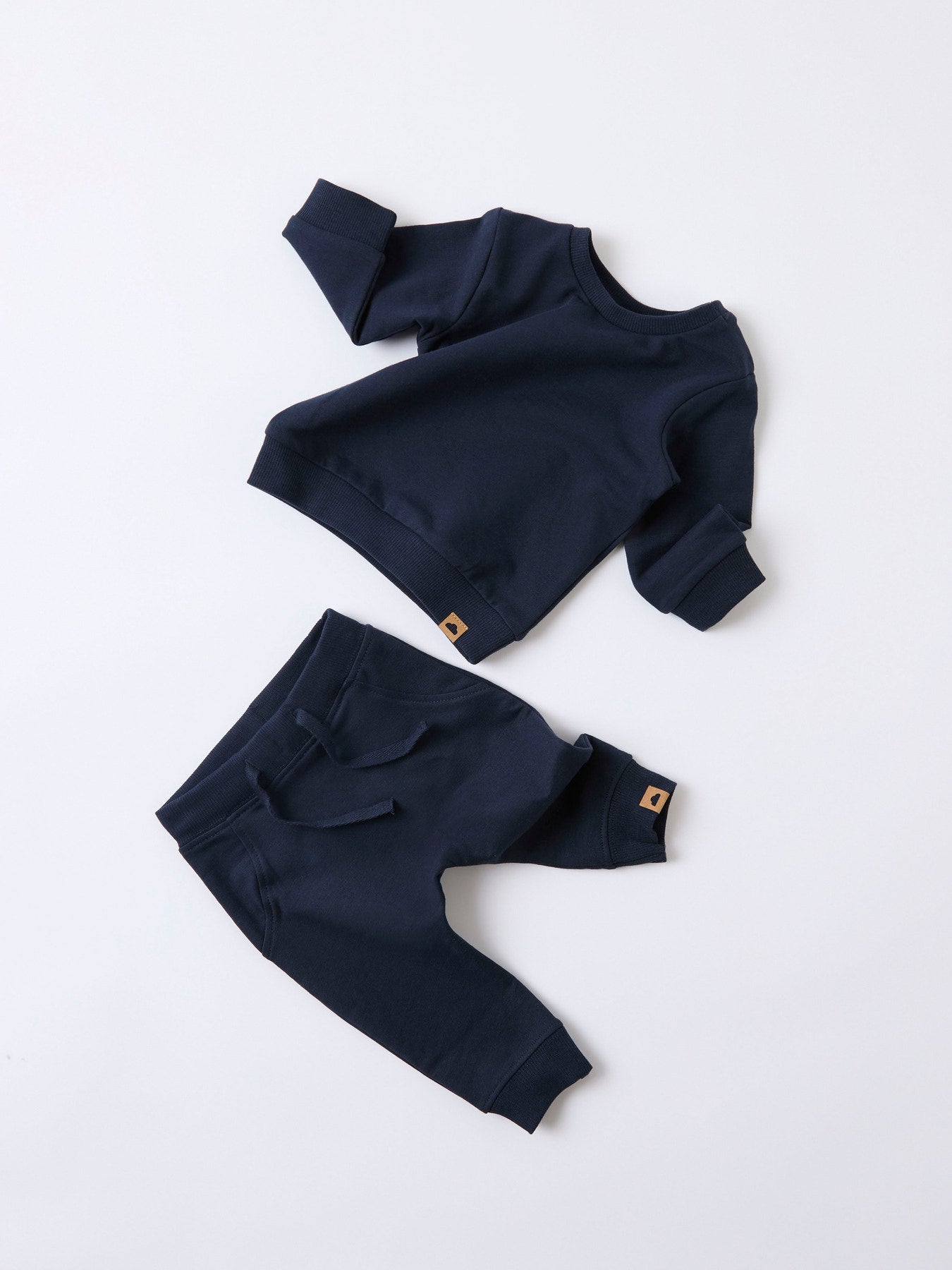 Blå unisex sweat byxa till baby flicka och bebis pojke. Unisex byxa till nyfödd i ekologisk bomull från Name it.
NBNTAKKI SWEAT PANT NOOS
13235556