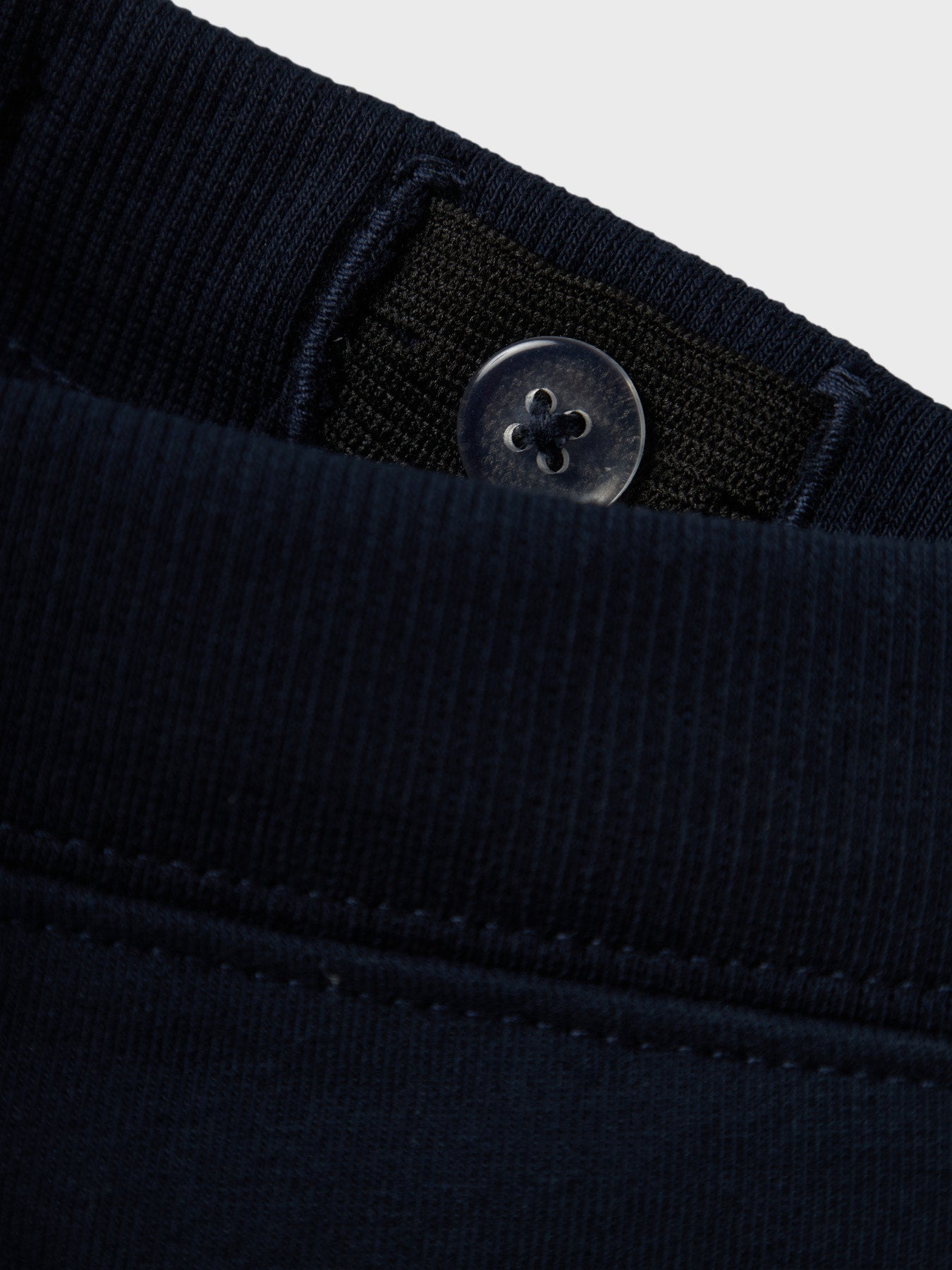 Blå unisex sweat byxa till baby flicka och bebis pojke. Unisex byxa till nyfödd i ekologisk bomull från Name it.
NBNTAKKI SWEAT PANT NOOS
13235556