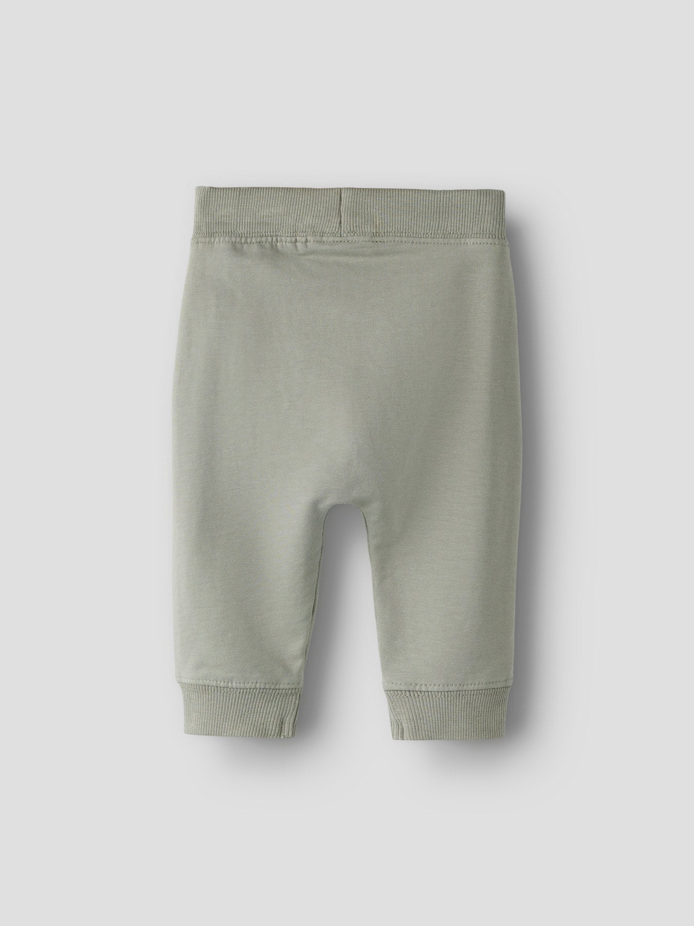 Grön unisex sweat byxa till baby flicka och bebis pojke. Unisex byxa till nyfödd i ekologisk bomull från Name it.
NBNTAKKI SWEAT PANT NOOS
13235556