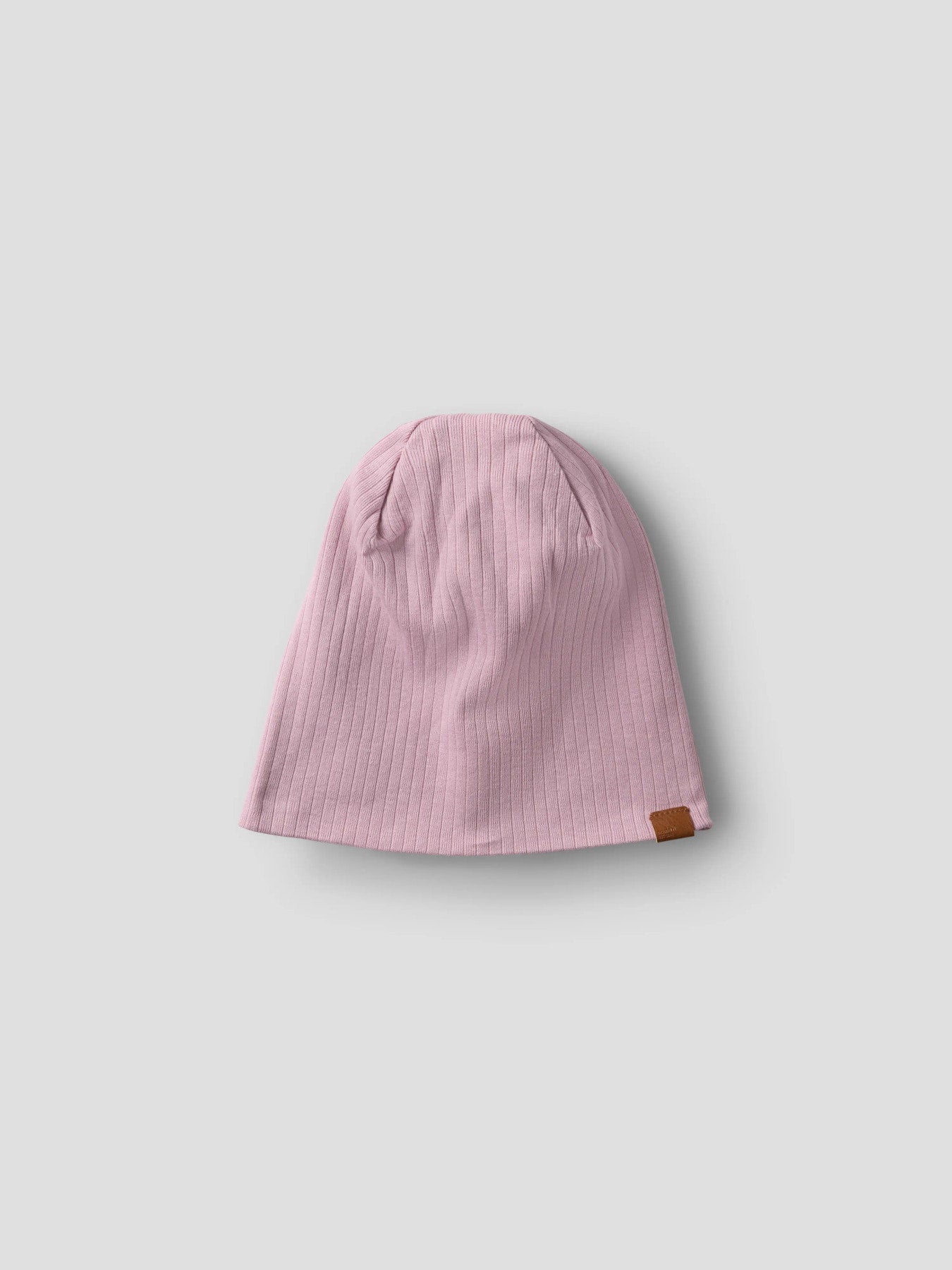 Ribbad ljus rosa tunn vår mössa till flicka. Mjuk skön mössa i ekologisk bomull från Name it.
NMNMEX BEANIE
13238330
