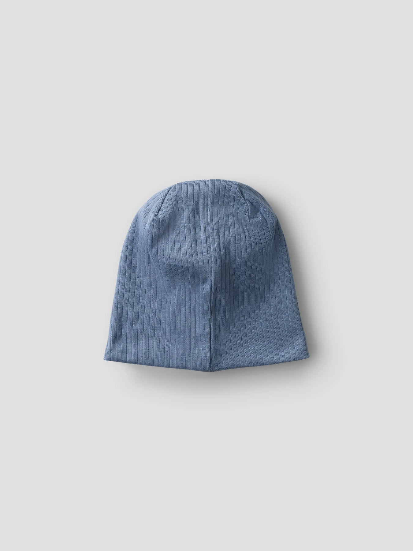 Ribbad blå tunn vår mössa till pojke. Mjuk skön mössa i ekologisk bomull från Name it.
NMNMEX BEANIE
13238330
