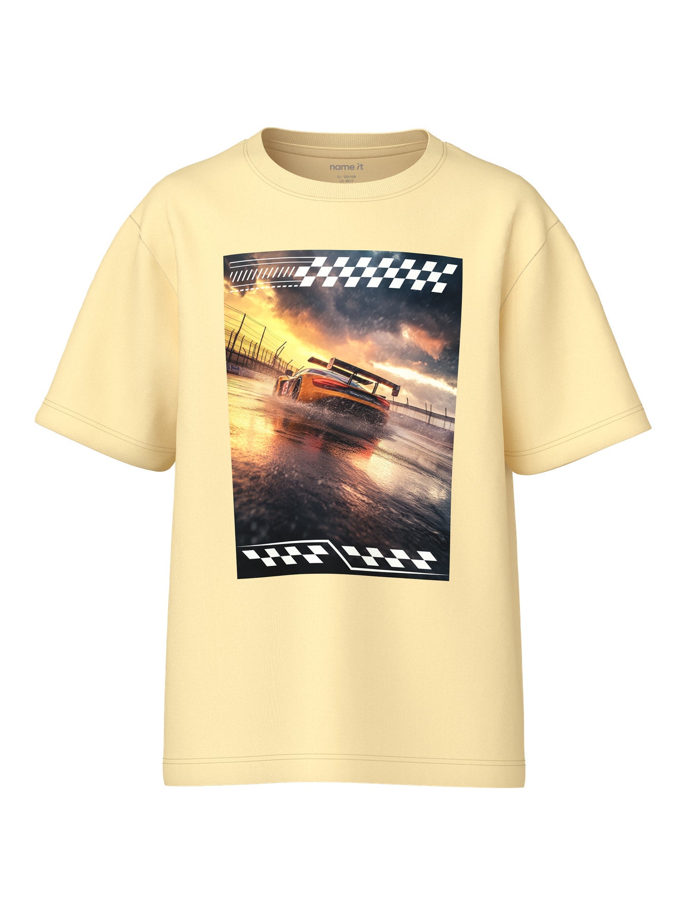 Gul t-shirt med målflaggor och bil race till kille med fotoprint drifting. Tröja kortärmad från Name it till pojke.
NKMVOTO SS NREG TOP
13239070