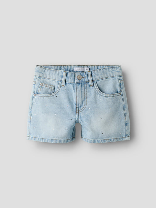 Ljus blå jeans shorts med strass stenar för glitter och glamour till flicka tjej. Sköna jeansshorts med pärlor från Name it.
NKFROSE REG DNM SHORTS 6042-AC NOOS
13239976