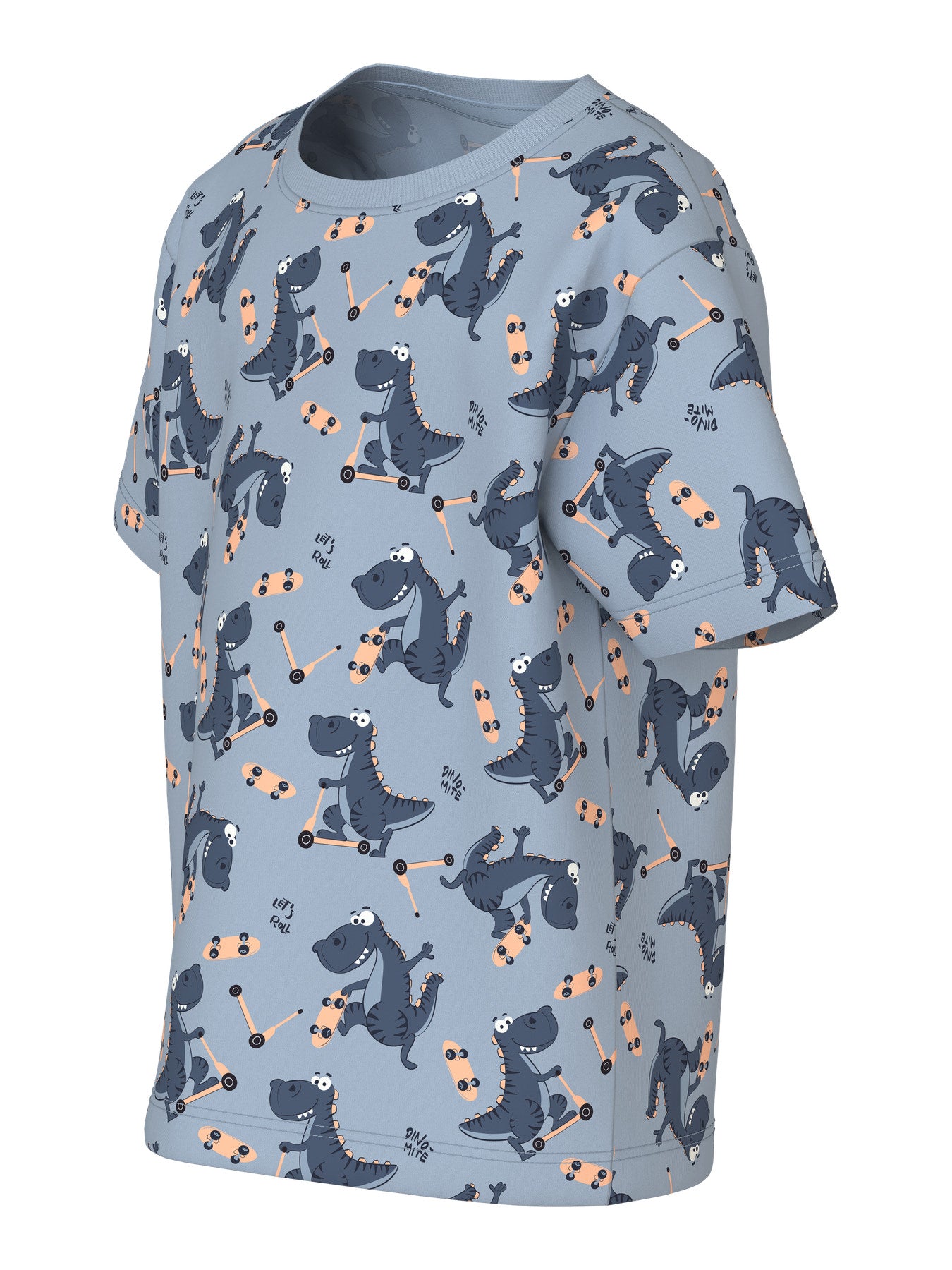 Ljus blå dinosaurie sommar t-shirt till pojke i ekologisk bomull. Kortärmad beige tröja med mönster av skateboard och dino till liten kille.
NMMVALTHER SS NREG TOP
13241581