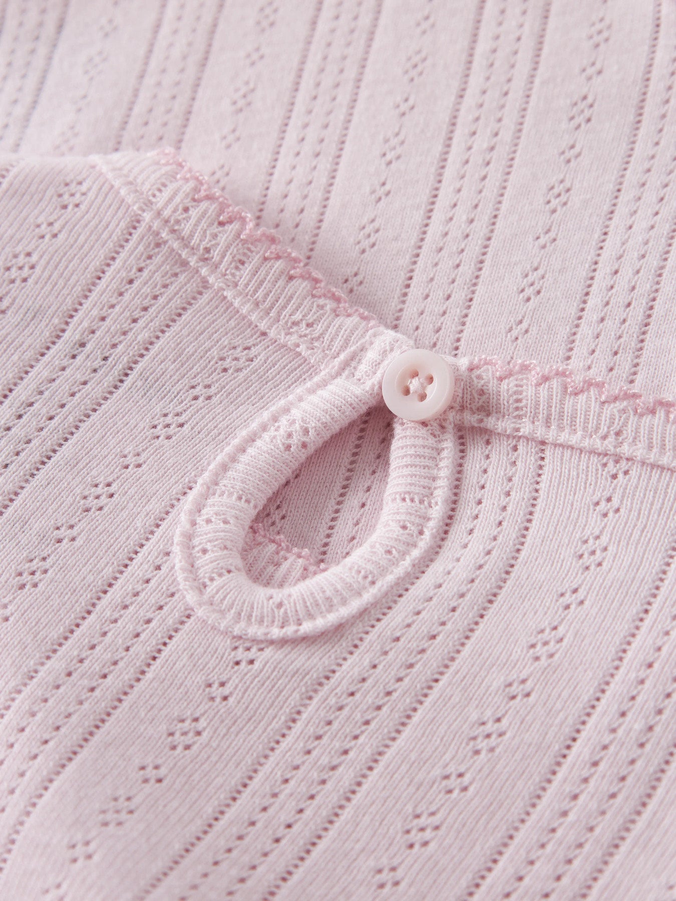 Söt kortärmad baby body till nyfödd bebis flicka. Ljus rosa bebis body med puffärmar och rosett till flicka. Ekologiska baby kläder till flicka från Name it.
NBFHAPPY SS BODY
13242898