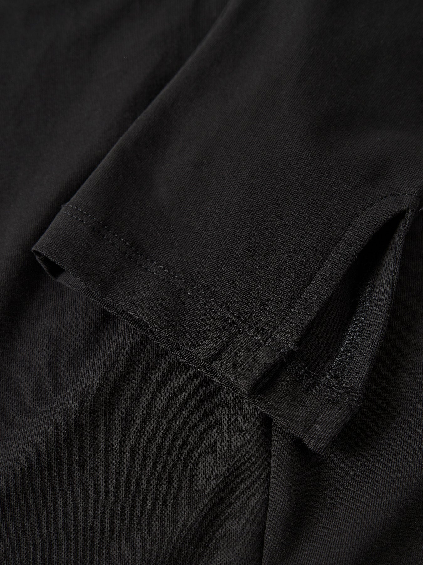 Svarta capri byxor till flicka. Kortare leggings i capri modell till ungdom tjej. Svart capri legging med sprund vid benslut från Name it.
NKFJENNELA CAPRI LEGGING
13244352