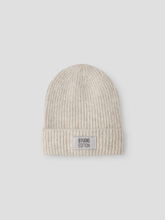 Name It Kids Maj ljusbeige stickad mössa med Studio Edition-label för flicka – Rainy Day – 13245397