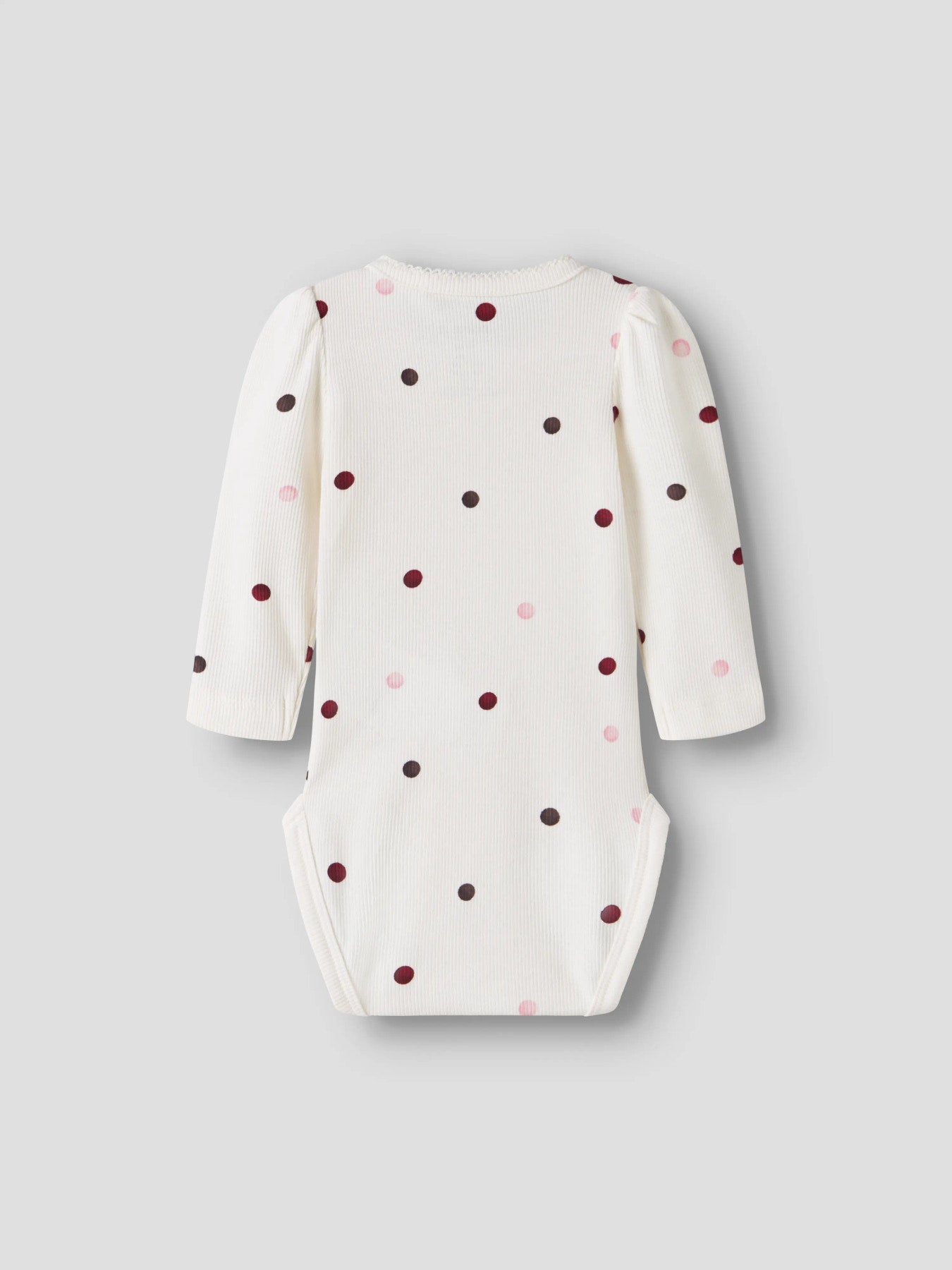Prickig söt ribbad baby body till nyfödd flicka från Name it. Söt body med lite puffig ärm från Name it till bebis flicka.
NBFNUTTI LS BODY NOOS
13246480