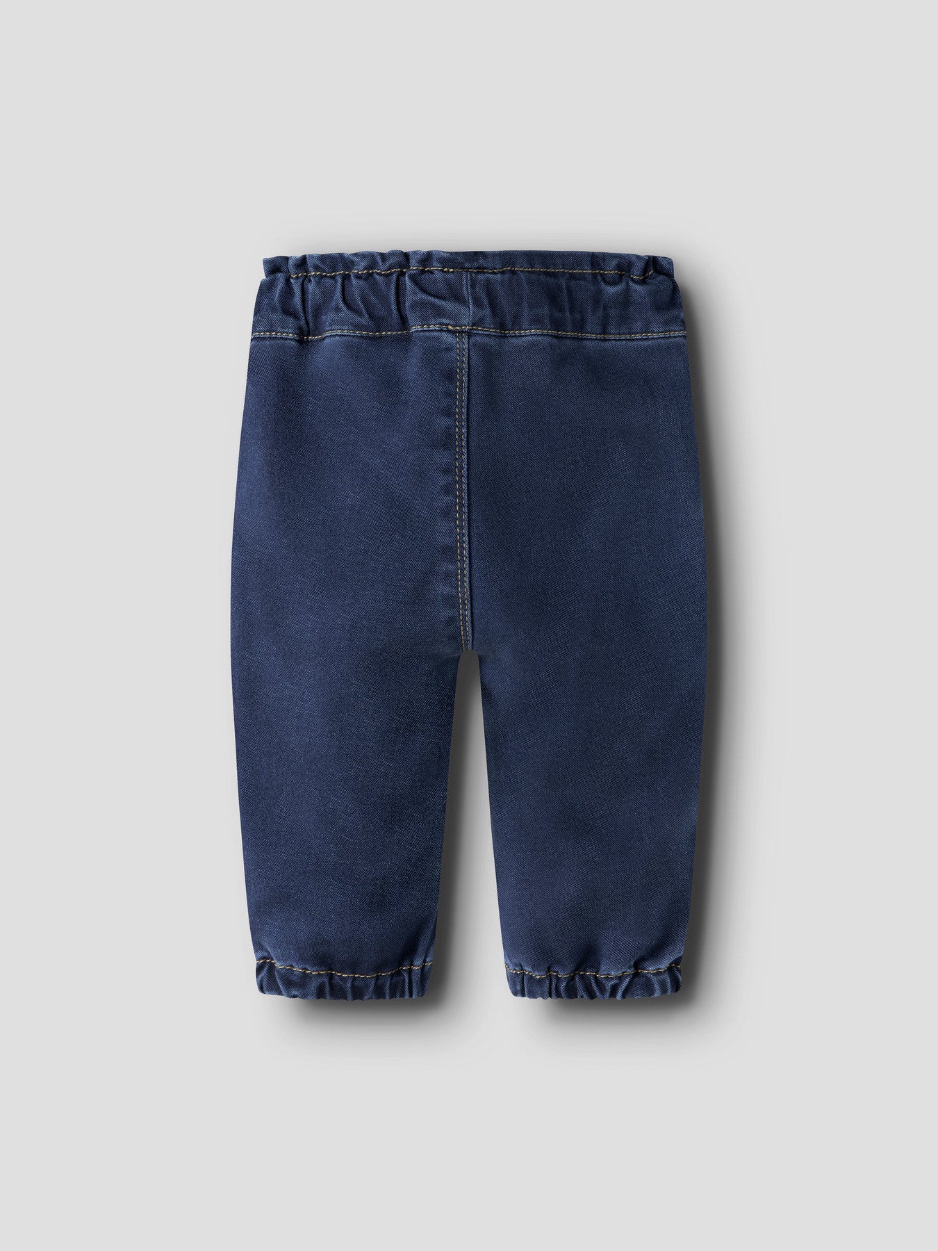 Mörk blå baby jeans till nyfödd bebis flicka från Name it.
NBFROSE ROUND JEANS 2090-TO NOOS
13247881