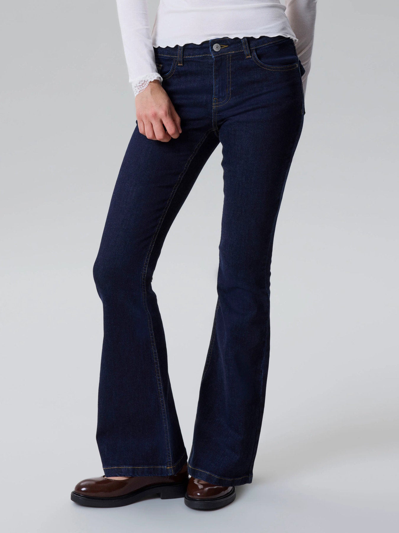 LMTD Libling mörkblå low waist flared jeans för flicka ungdom med utsvängda ben – 13249634