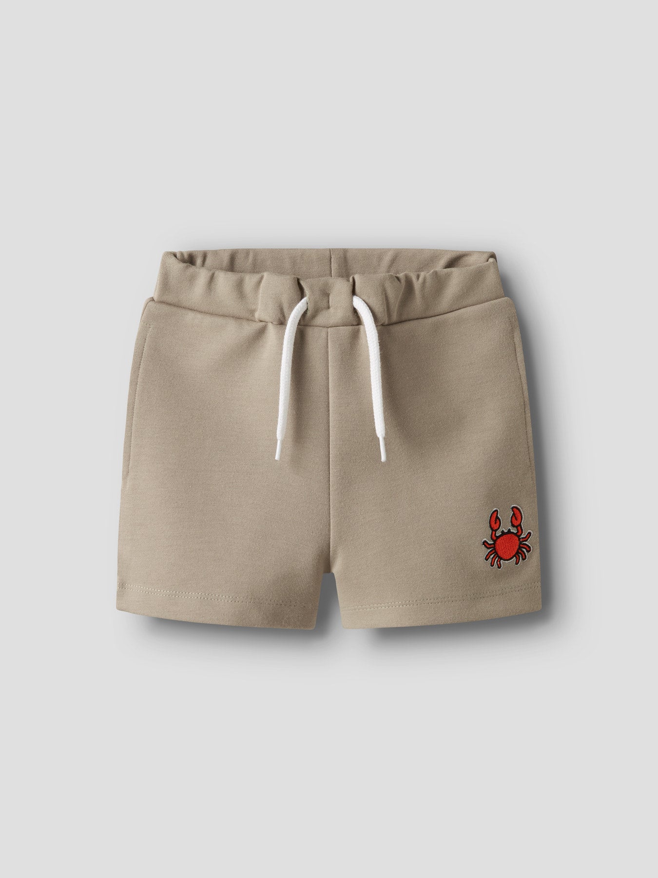 Beige mjukis shorts till pojke. Sweat shorts beige krabba till pojke från Name it.
NMMFRESNO NREG SWE SHORTS UNB BOX PB
13251015