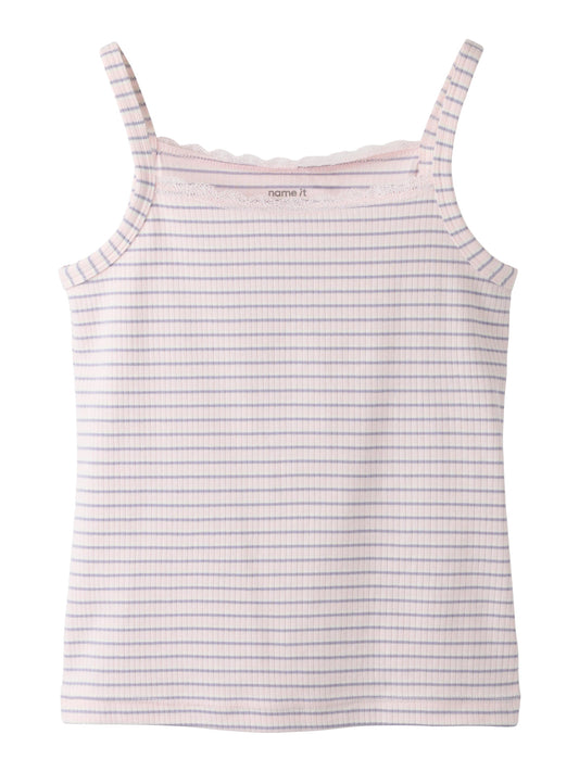 Rosa randigt linne med smala axelband till flicka. Tank linne till barn ungdom tjej från Name it.
NKFFENSINA SL SLIM TOP PB
13251228