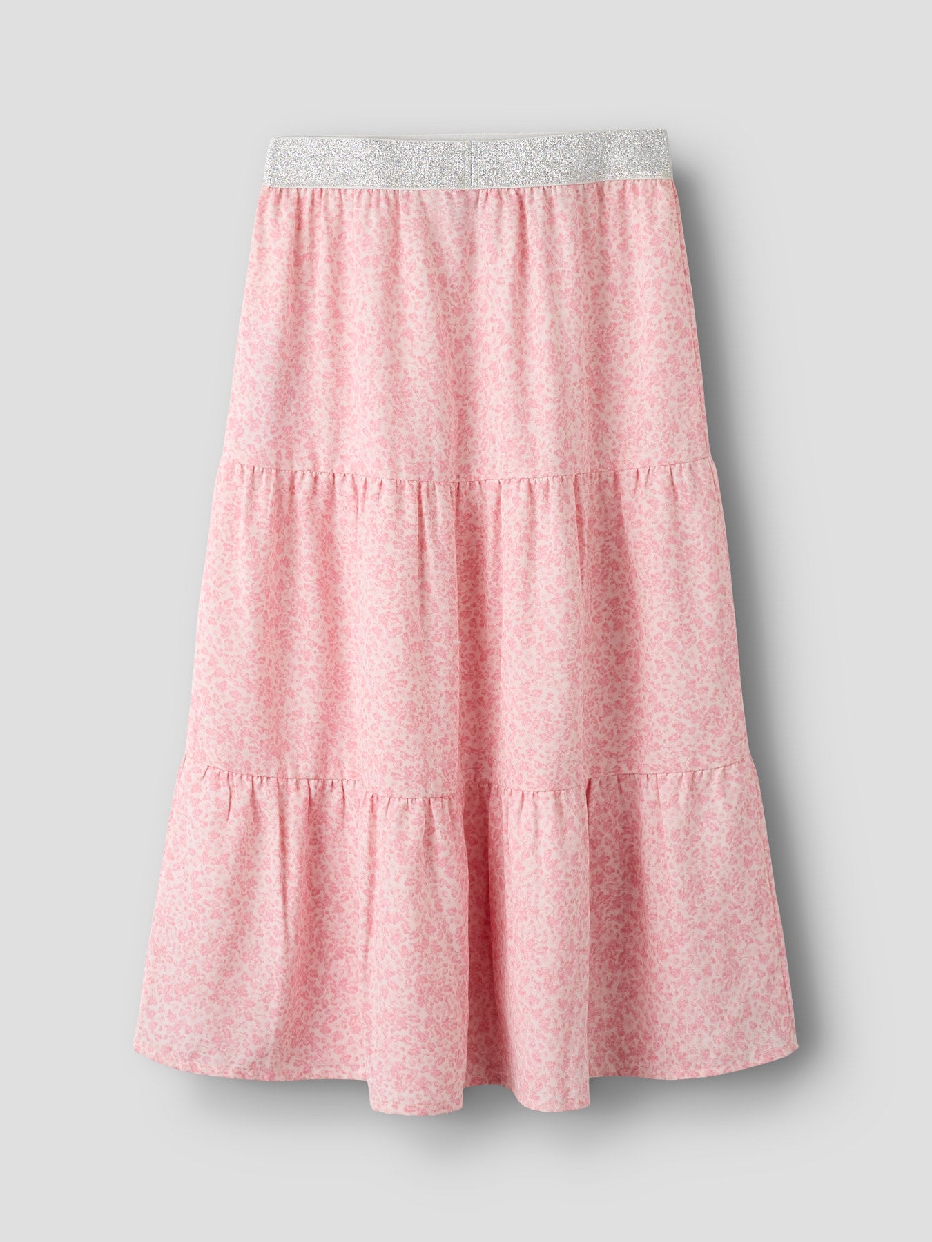 Rosa blommig maxi kjol till flicka. Lång kjol med glitter midja till tjej från Name it.
NKFFANY MAXI SKIRT PB
13251252