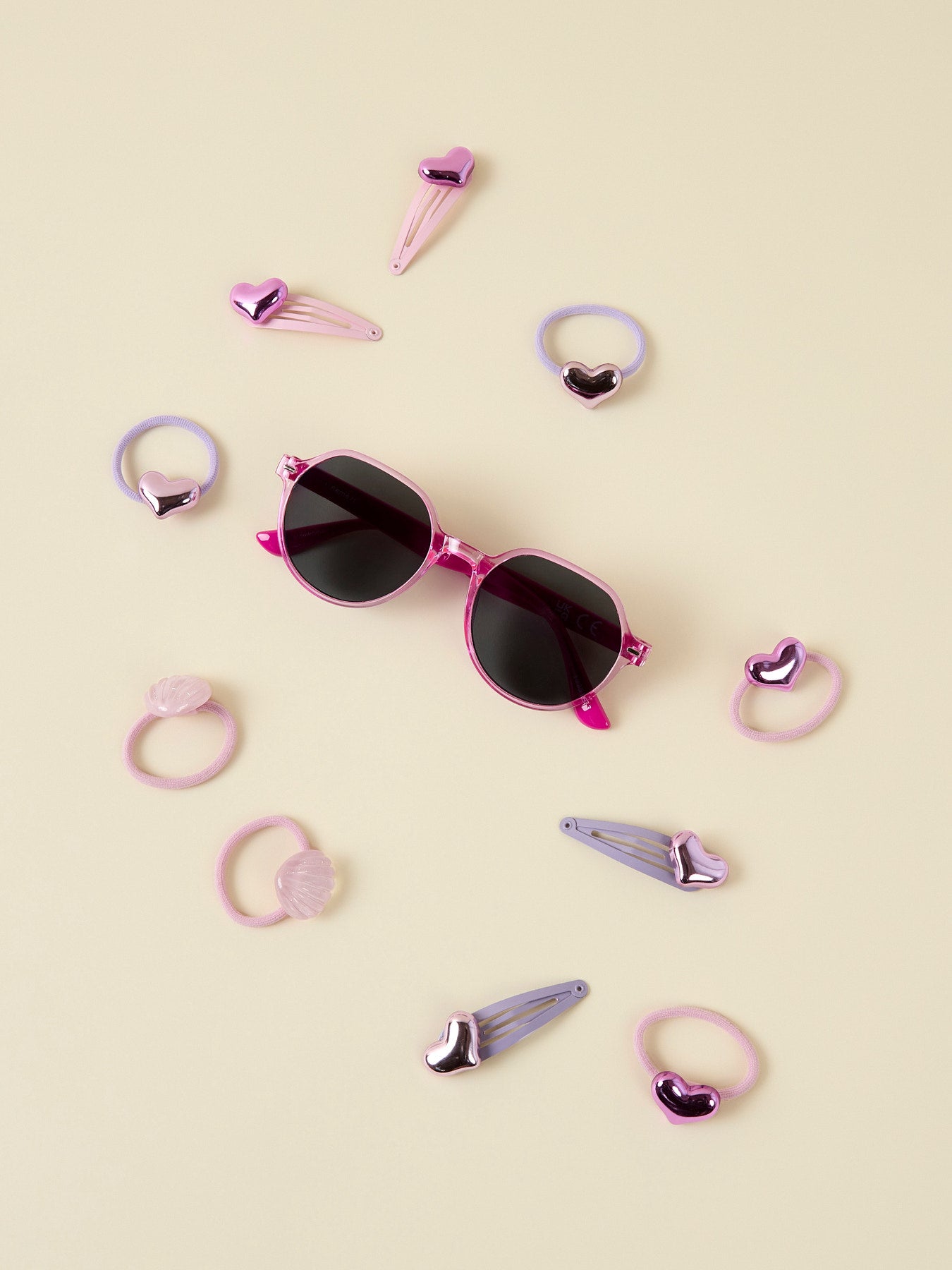 Rosa solglasögon till flicka 6-12 år. Snygga solbrillor till tjej barn och ungdom.
NKFFRANA SUNGLASSES
13251873