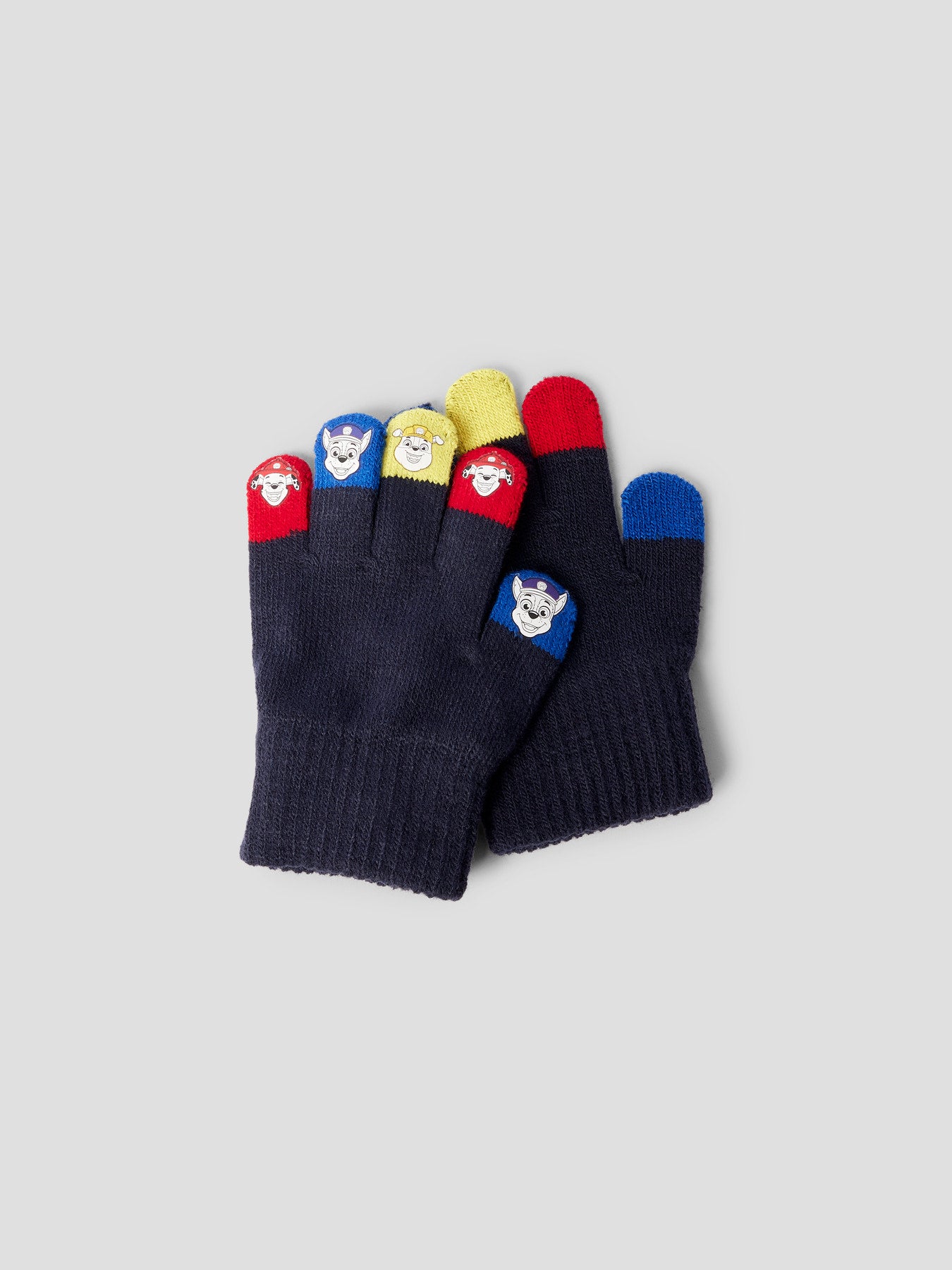 Färgglada Paw Patrol vantar till pojke. Roliga barn vantar från Name it. 
NMMJACOB PAW MAGIC GLOVES CPLG
13252081