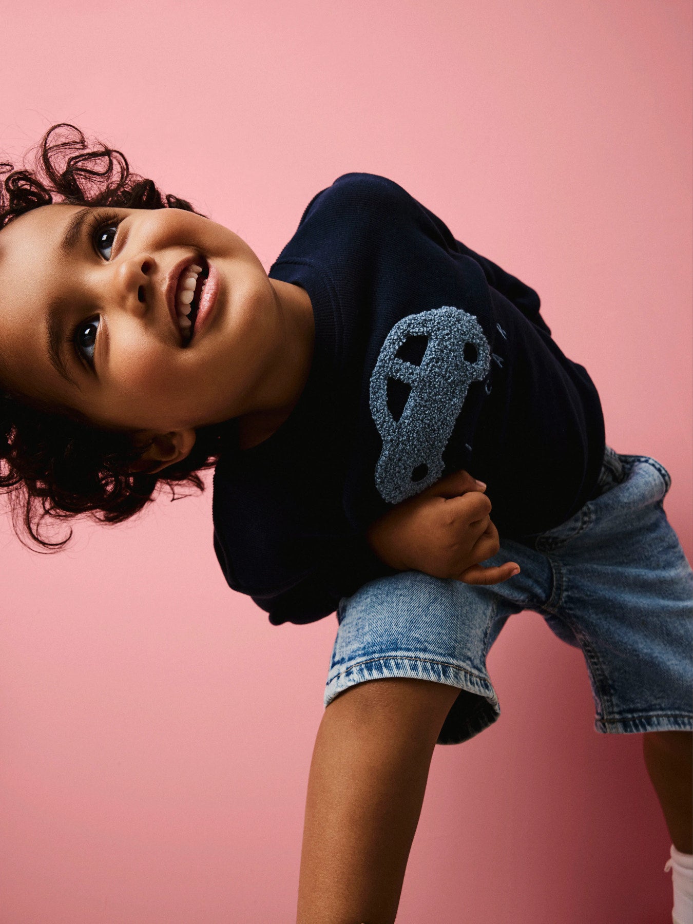 Mjuka lite längre ljus blå jeansshorts till pojke. Bermuda shorts i ekologisk bomull från Name it.
NMMBEN LOOSE DNM BERMUDA 8620-BC NOOS
13252453