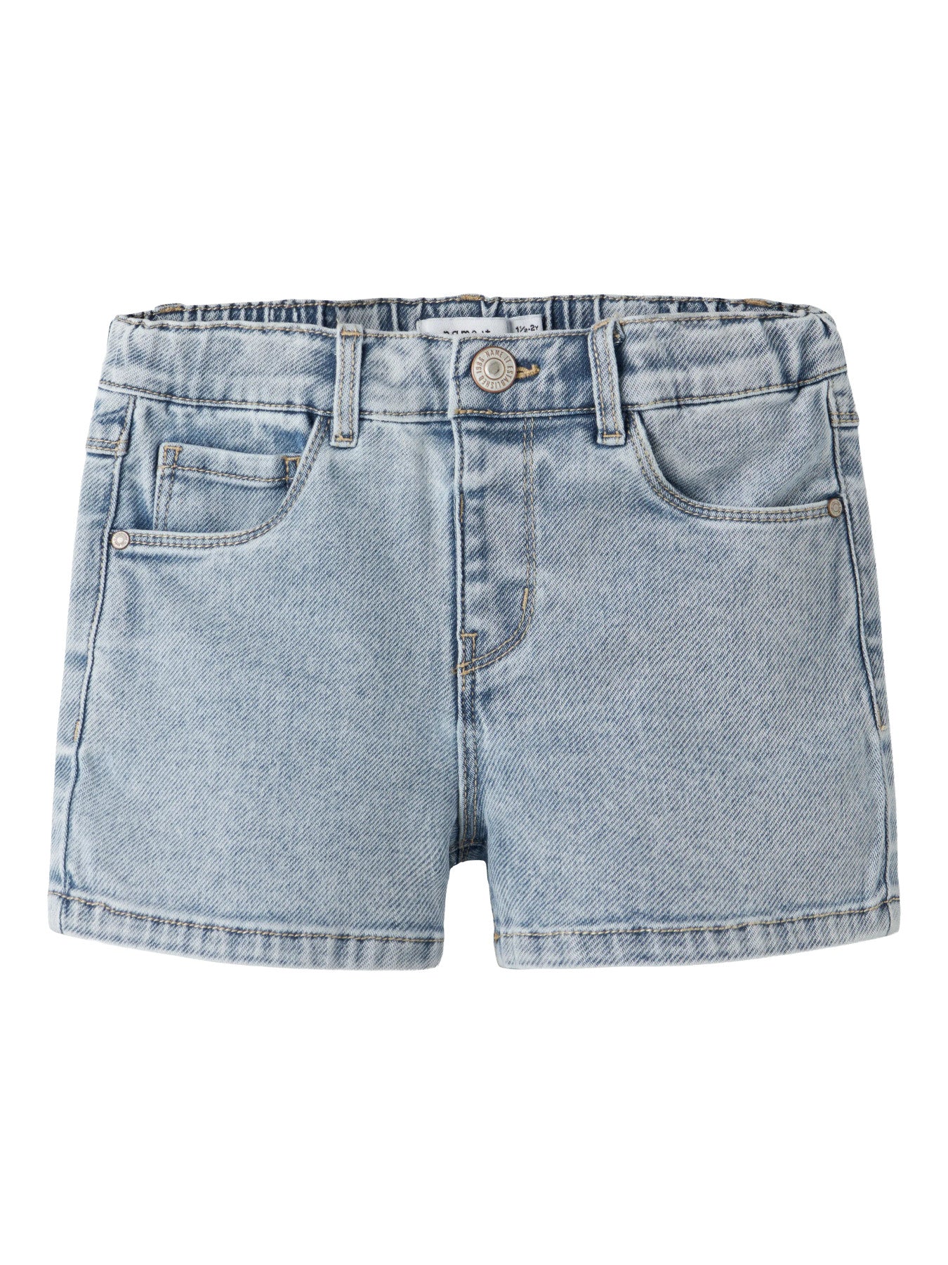 Ljus blå korta jeans shorts till flicka. Mjuka jeansshort från Name it.
NMFROSE MOM DNM SHORTS 1140-GY
13252813