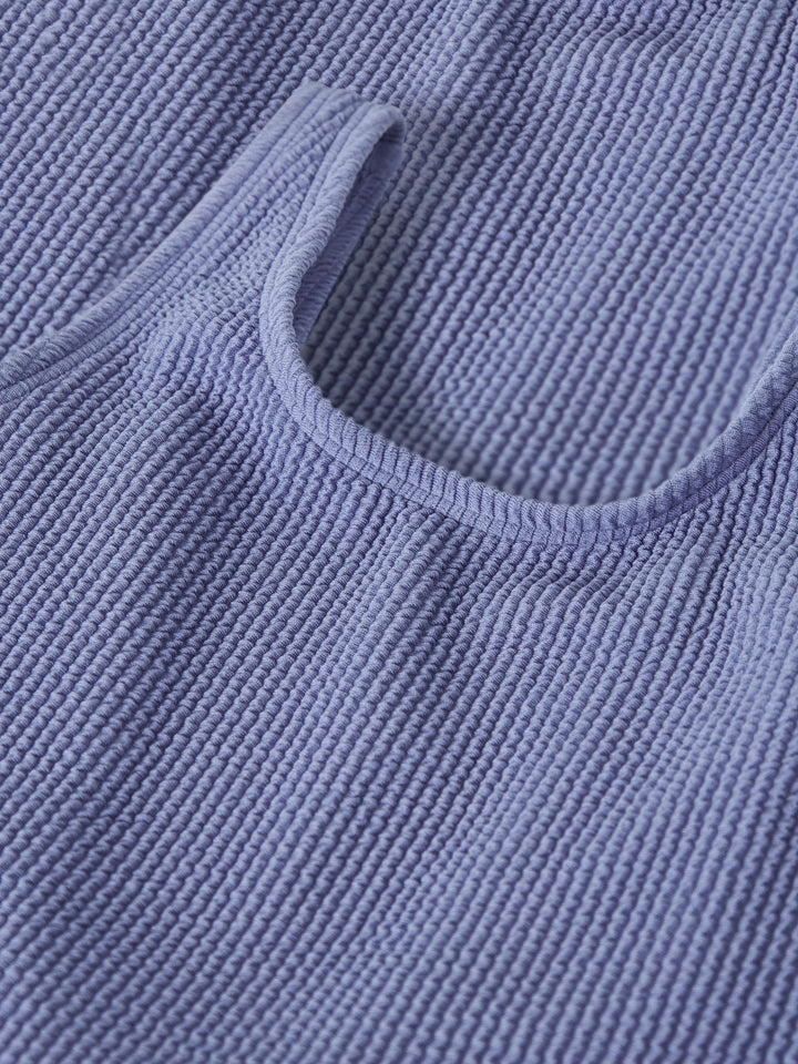 Blå Crinkle/seersucker struktur (krusigt tyg) till flicka från Name it.
Crinkle/seersucker struktur (krusigt tyg)
NKFZEPLIA SWIMSUIT
13253260