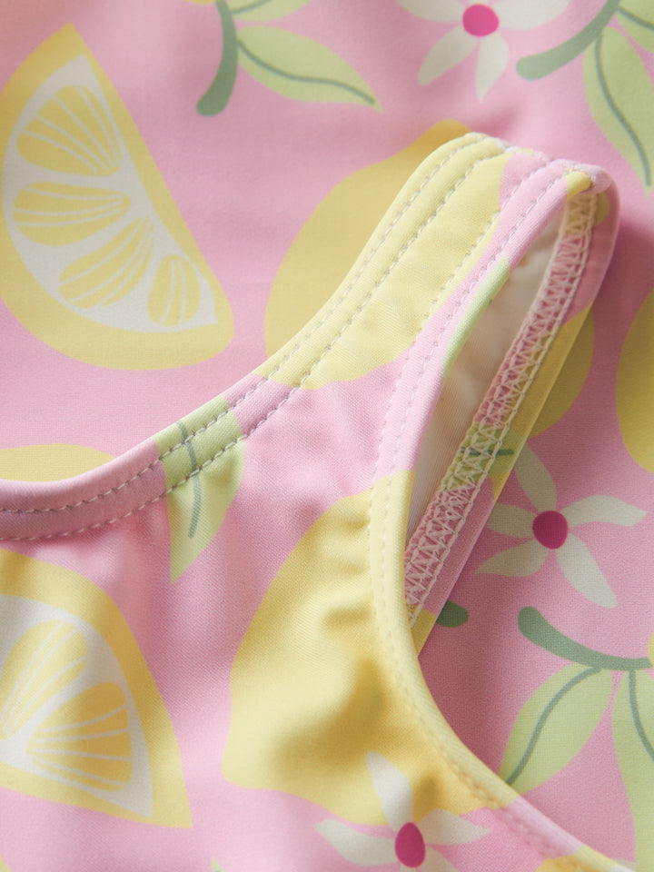 Söt rosa baddräkt med gula citroner till flicka. Baddräkt med volanger och sött mönster till flicka från Name it.
NMFZILUA SWIMSUIT
13253295