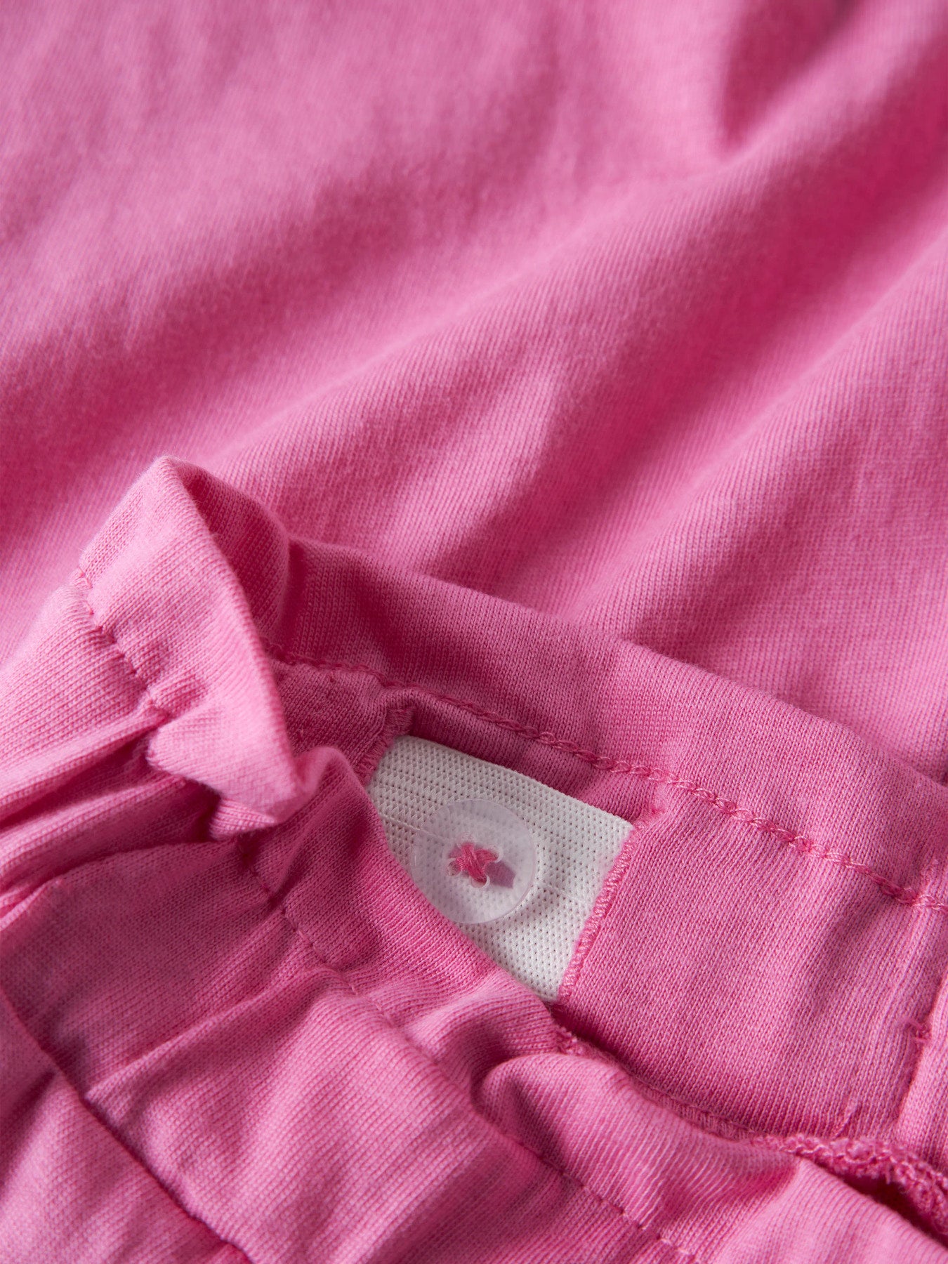Rosa mjuka sköna bomulls shorts till flicka. Söte shorts perfekt för lek från Name it.
NMFVIVIA SHORTS NOOS
13253372