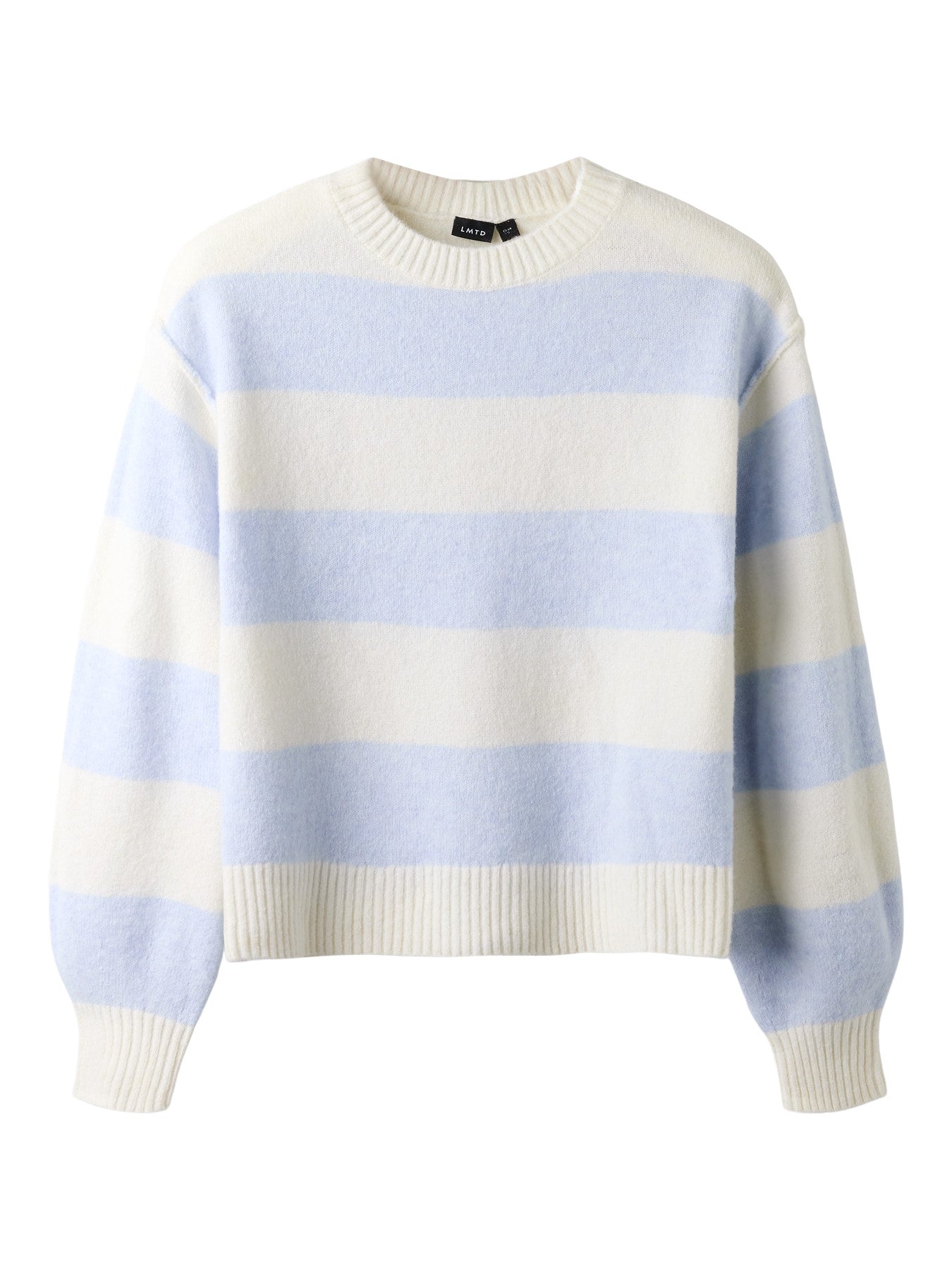 Ljus Blå vit randig stickad tröja till ungdom tjej. Ungdomskläder till flicka, långärmad stickad tröja från LMTD.
NLFBYNTHE STRIPE LS SHORT KNIT
13253858