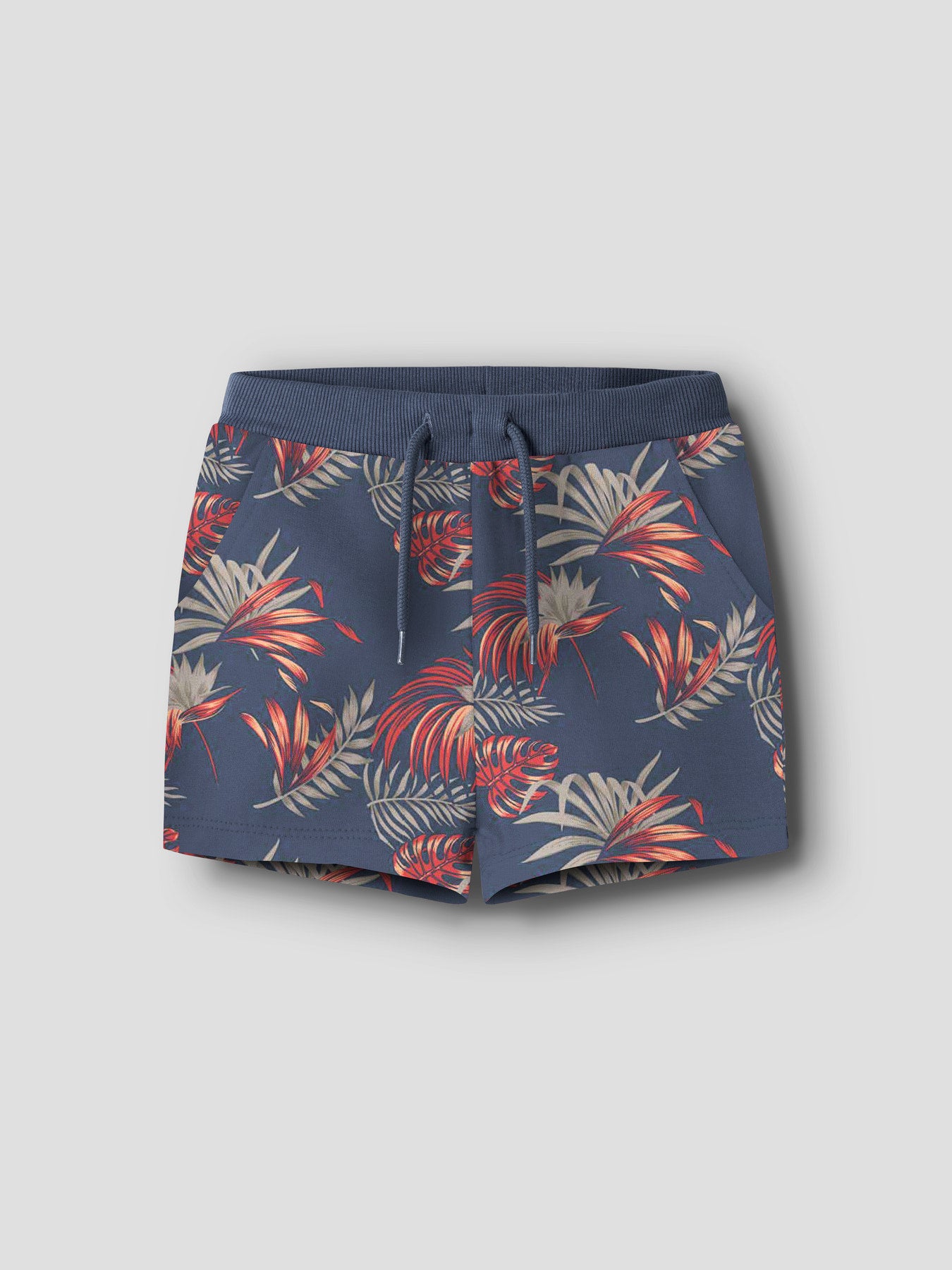 Hawaii mönstrade mjukis shorts till pojke. Ekologiska barnkläder, shorts till pojke från Name it.
NMMFLUZ NREG SWEAT SHORTS UNB
13254314