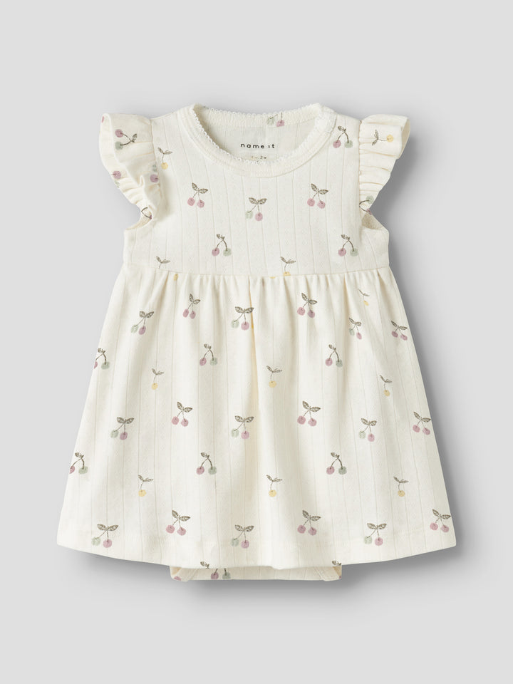 Söt baby klänning med körsbär. Body klänning i ekologisk bomull från Name it.
NBFFICHERRY CAPSL BODYDRESS
13254405