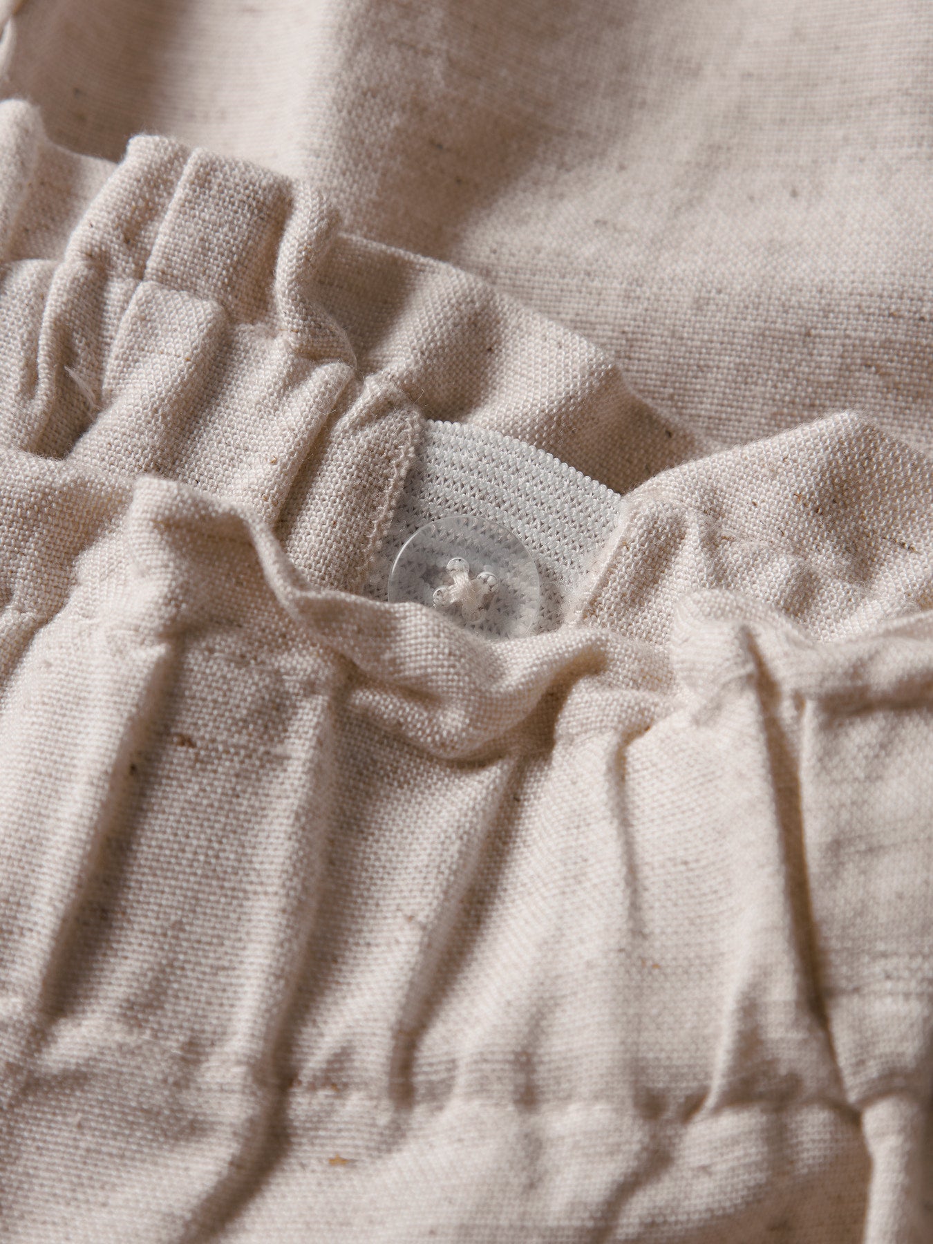 Söt beige linnebyxa till bebis flicka. Fina sommar byxor i lin till baby flicka från Name it.
NBFFAHER PANT
13254485